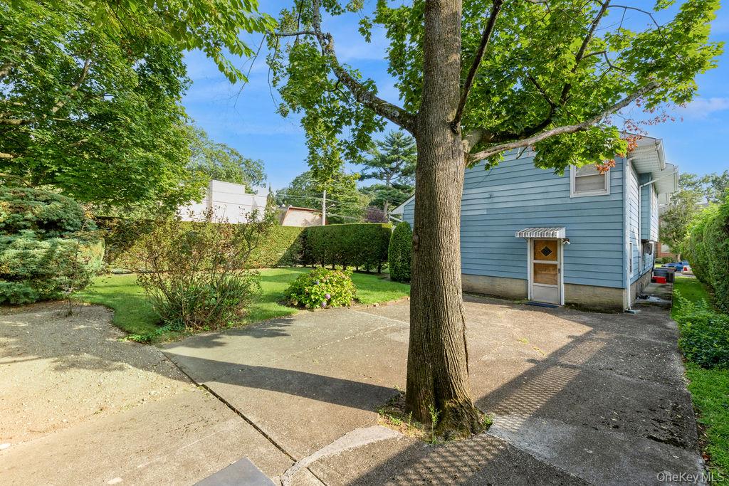 635 Hempstead Avenue, West Hempstead, NY 11552