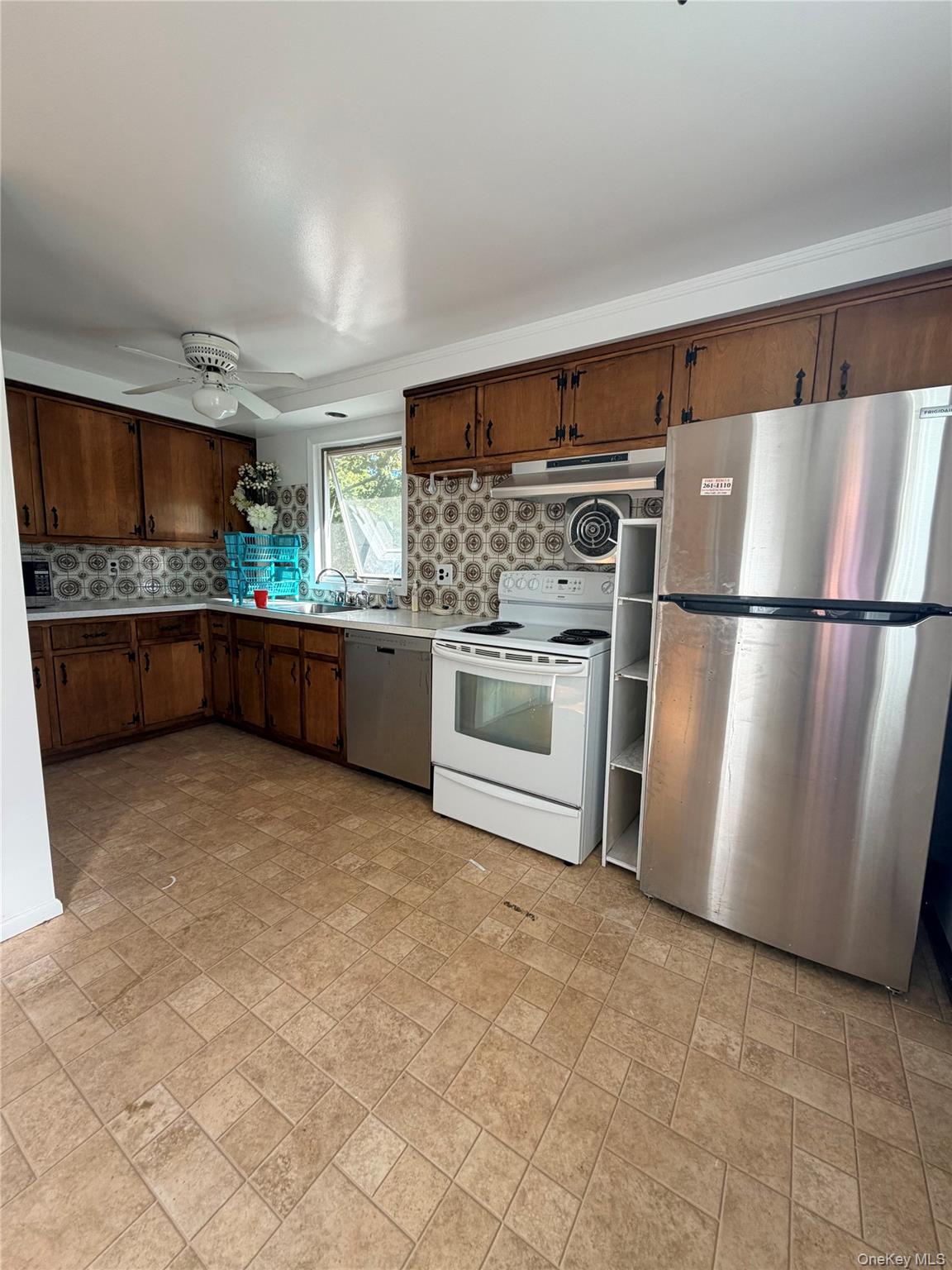 7 Dickinson Avenue, East Northport, NY 11731