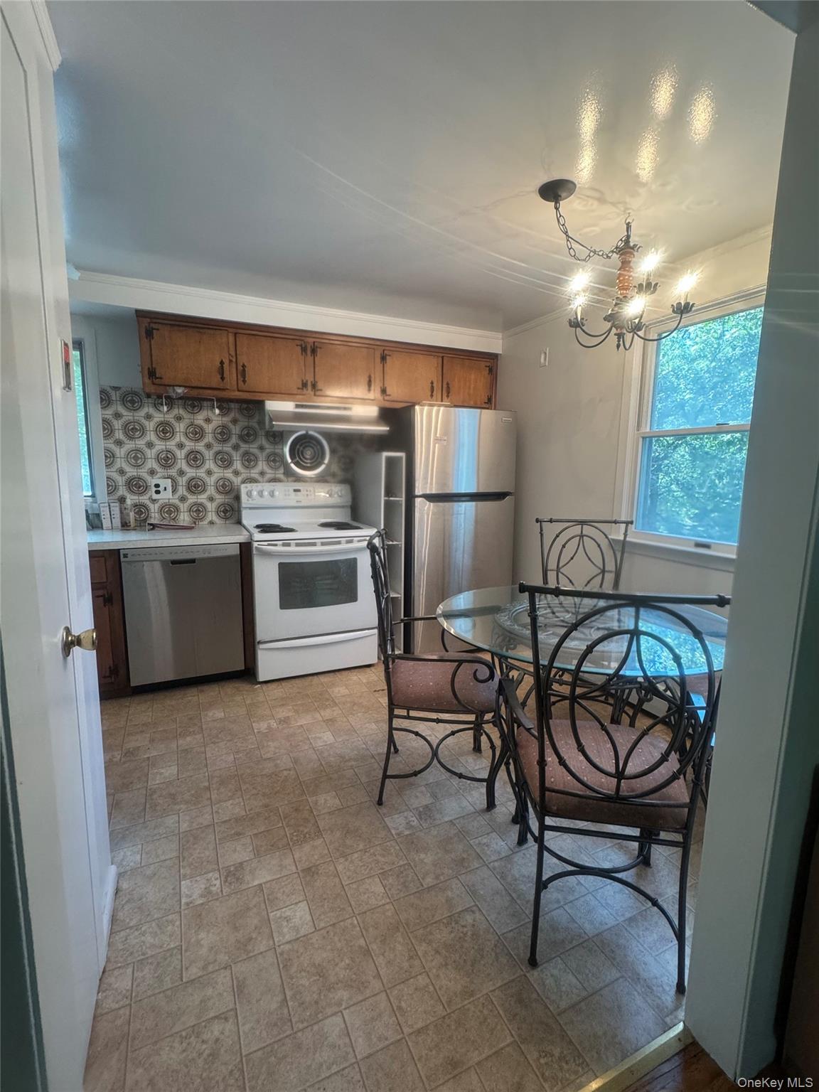 7 Dickinson Avenue, East Northport, NY 11731