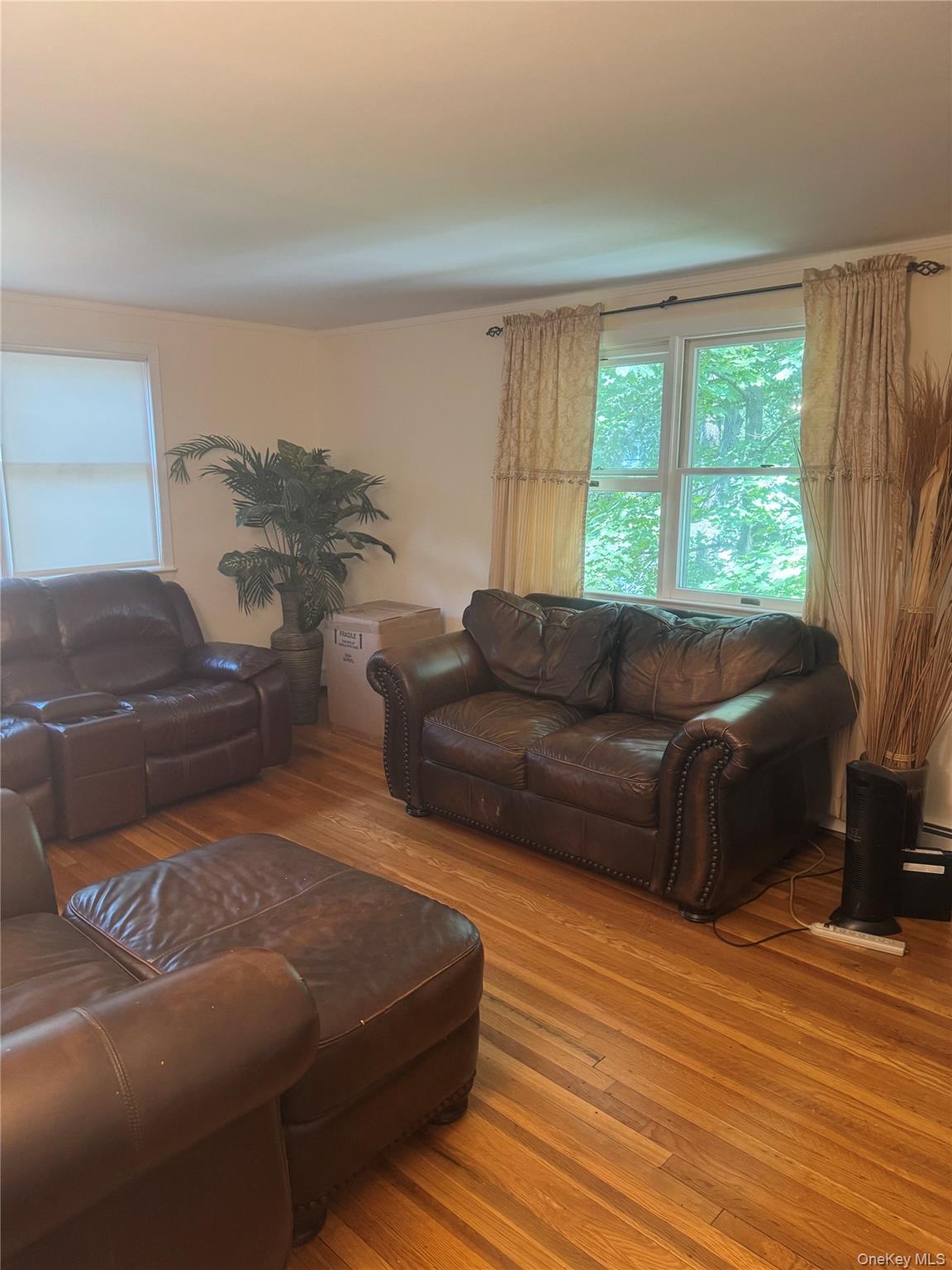 7 Dickinson Avenue, East Northport, NY 11731