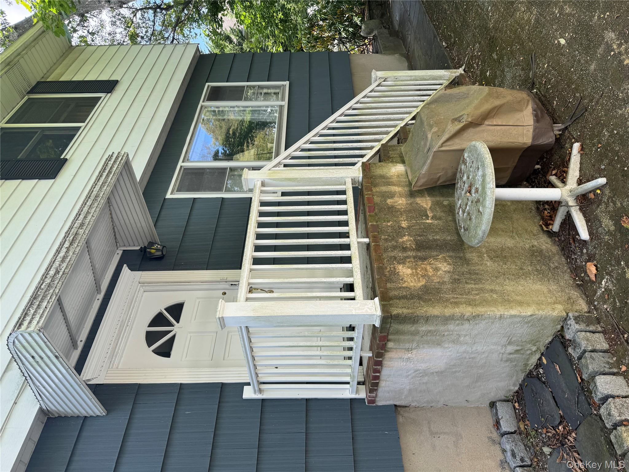 7 Dickinson Avenue, East Northport, NY 11731