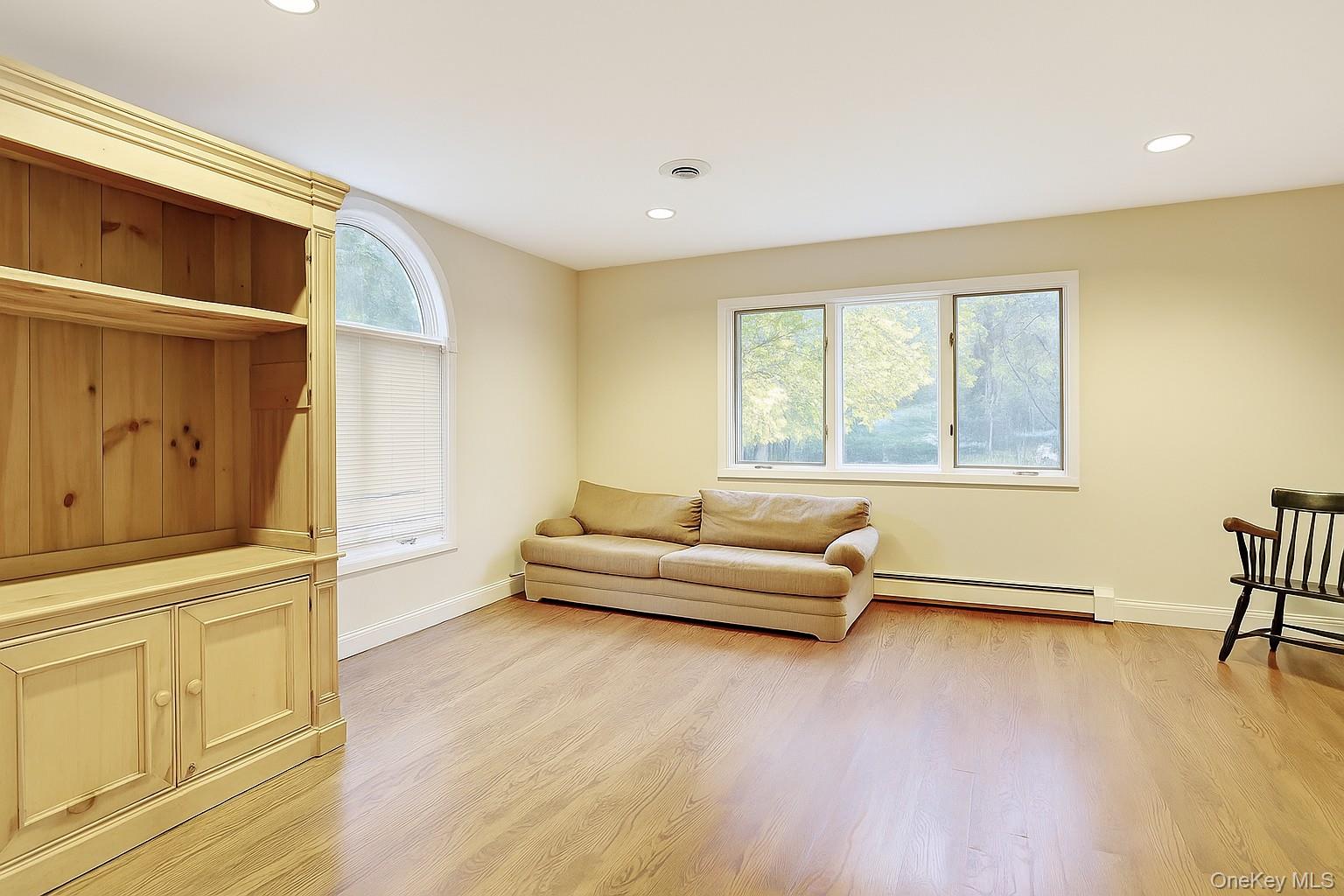 6 Tor Terrace, New City, NY 10956