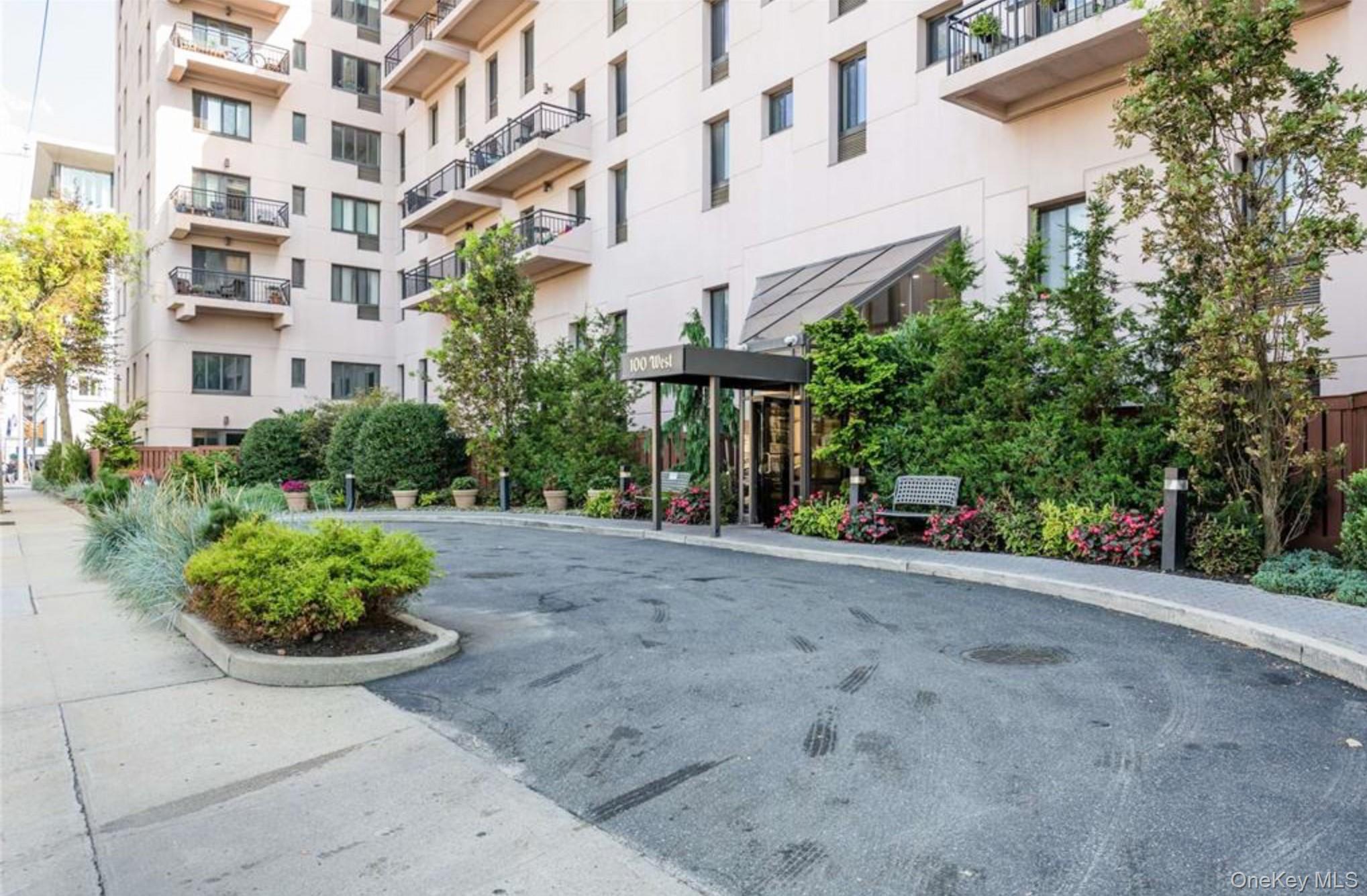 100 W Broadway # 6G, Long Beach, NY 11561