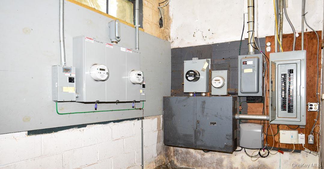 56 A & B SHORE Road, Glenwood Landing, NY 11547