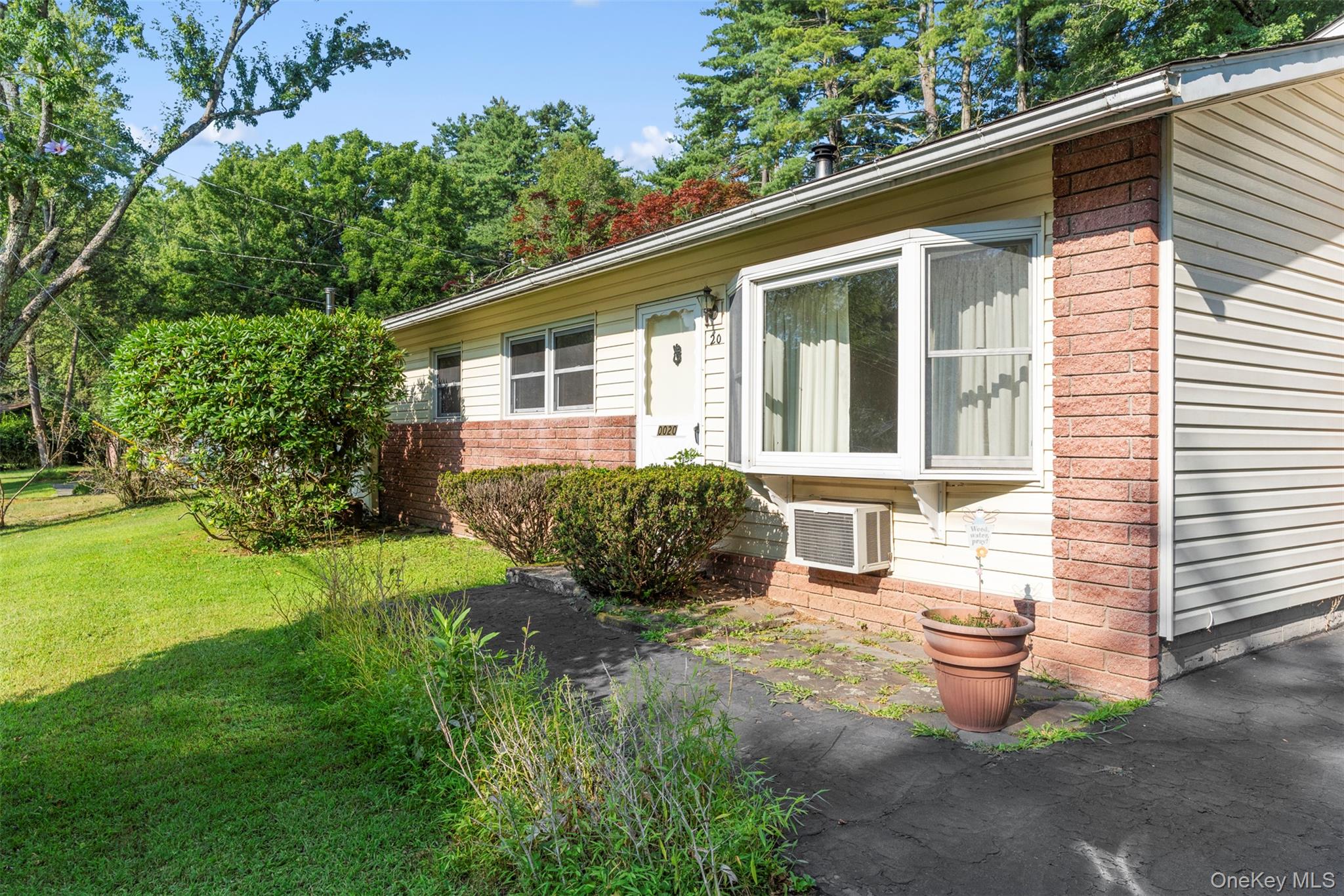 20 Overlook Drive, Woodstock, NY 12498