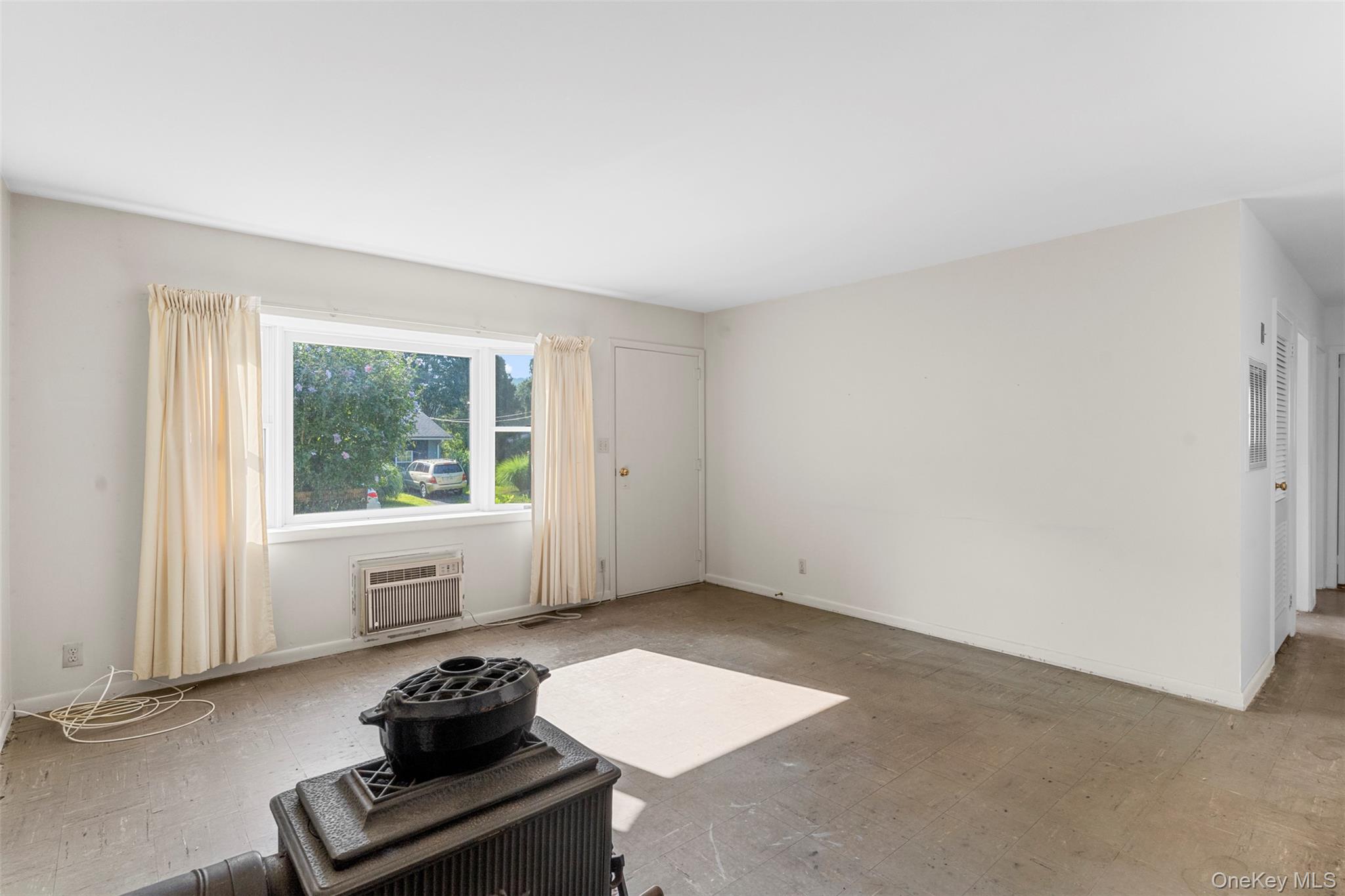 20 Overlook Drive, Woodstock, NY 12498