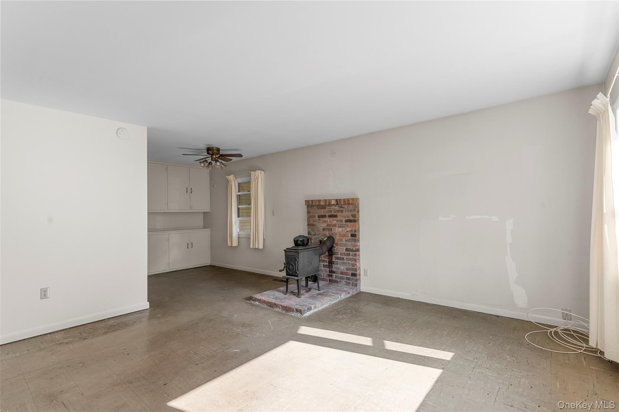 20 Overlook Drive, Woodstock, NY 12498