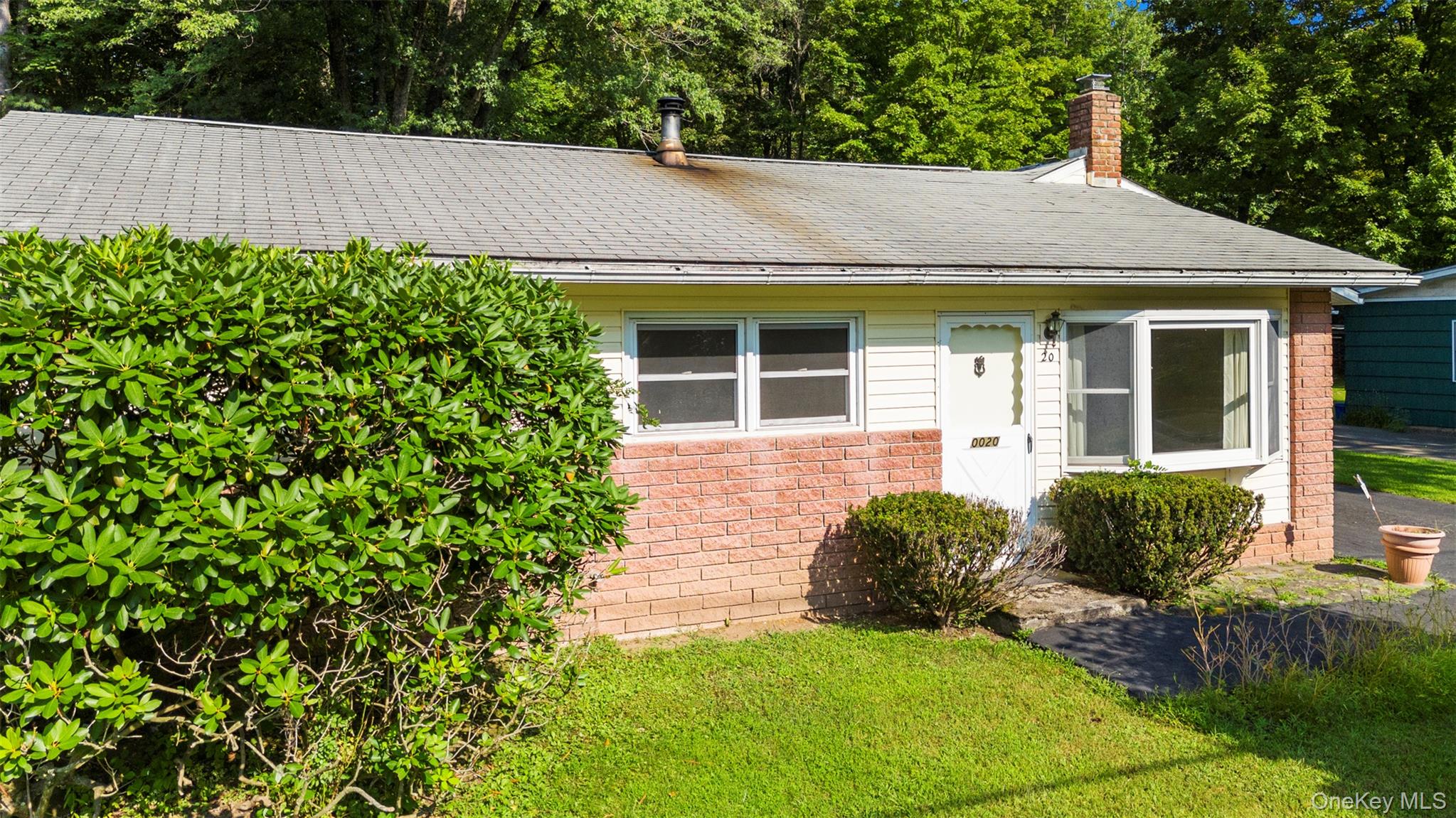 20 Overlook Drive, Woodstock, NY 12498