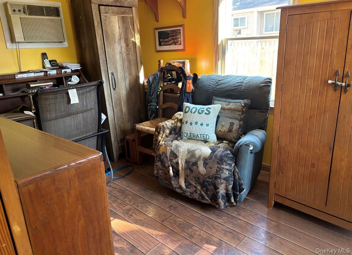 1529 Carl Avenue, Holbrook, NY 11741