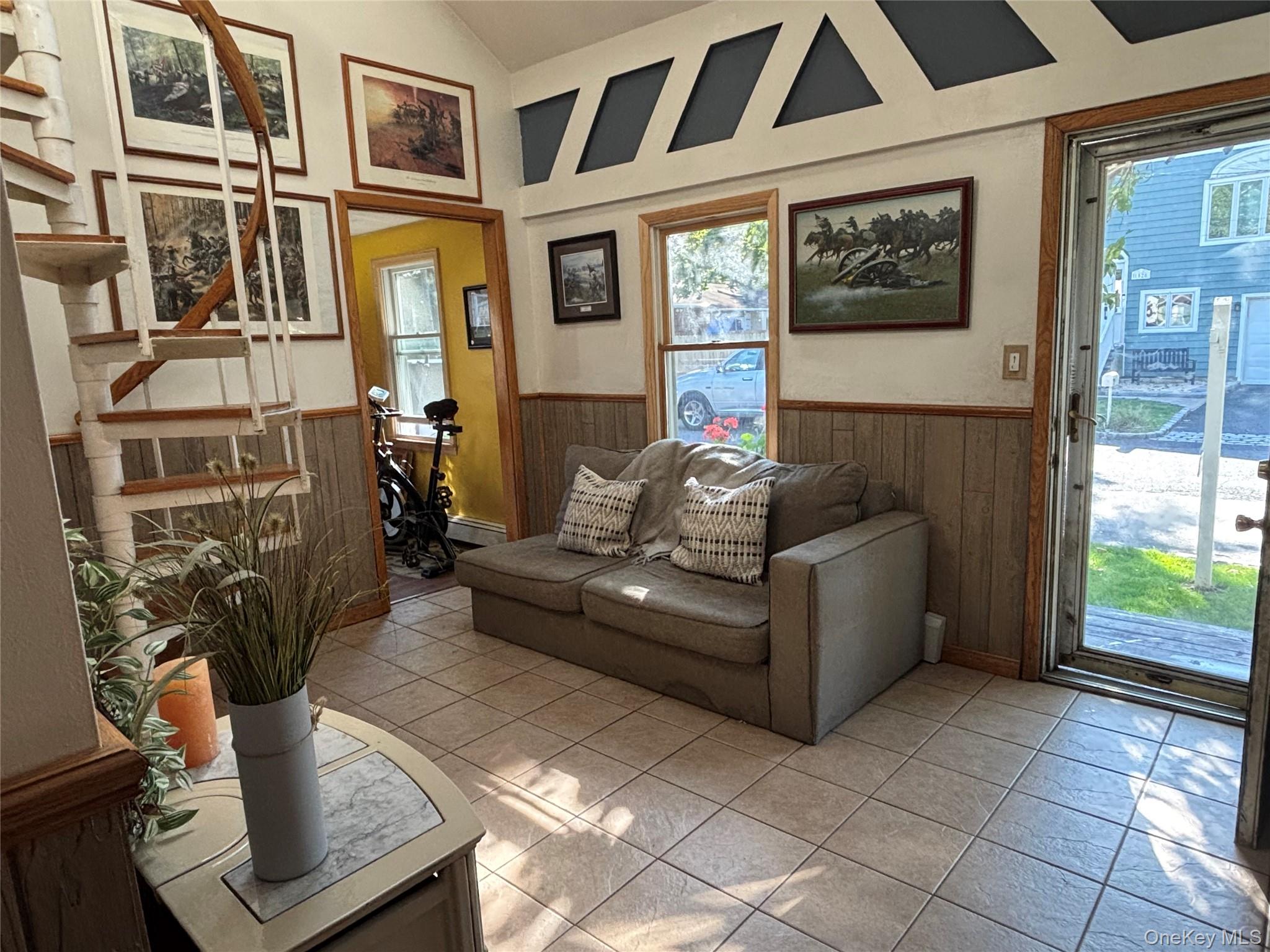 1529 Carl Avenue, Holbrook, NY 11741