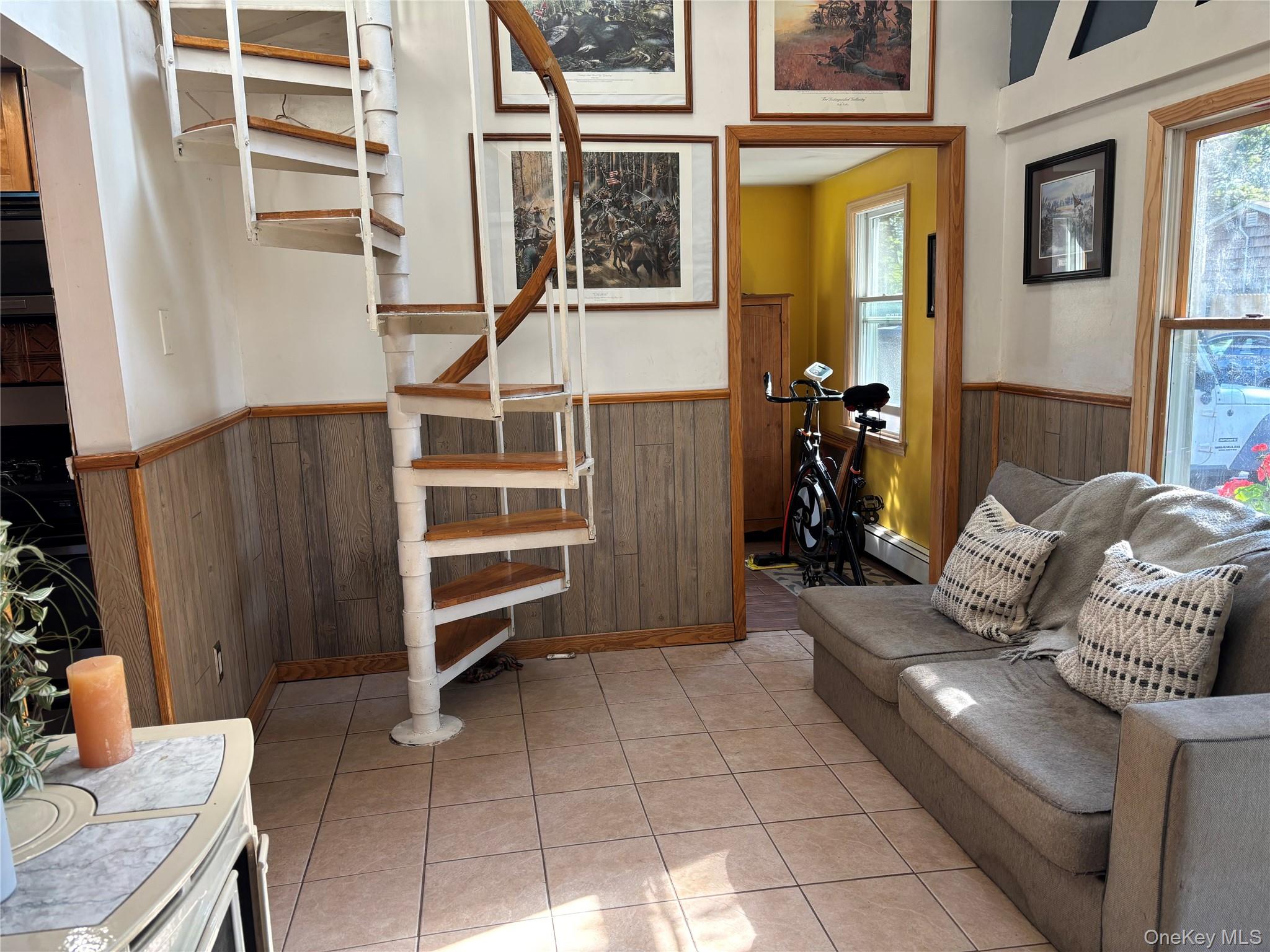 1529 Carl Avenue, Holbrook, NY 11741