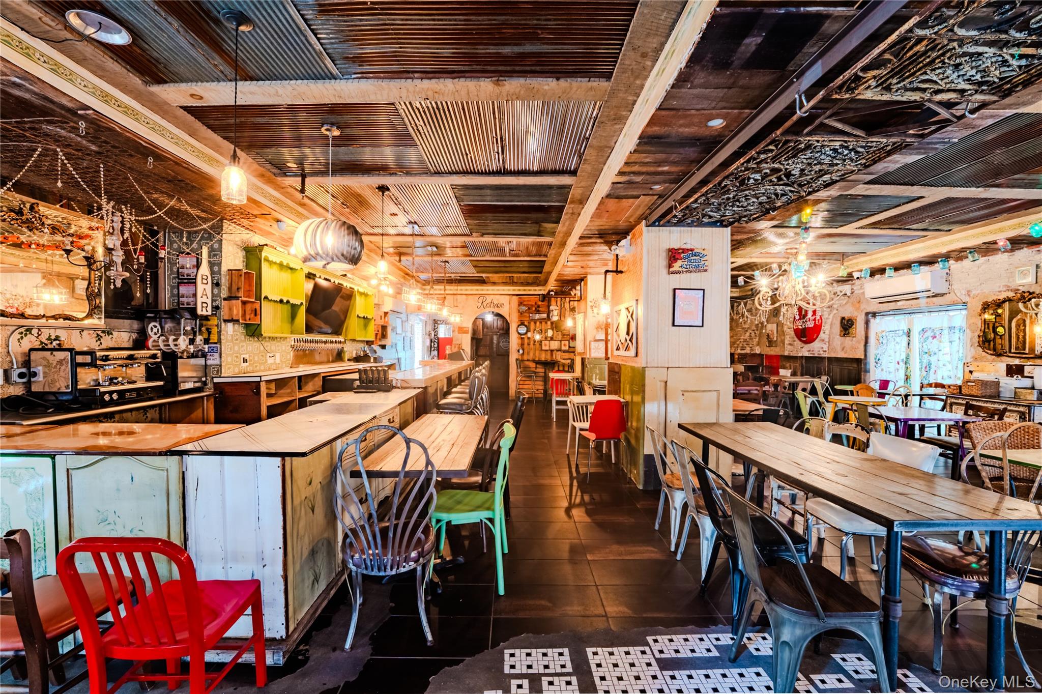 37-11/37-13 30th Avenue, Astoria, NY 11103