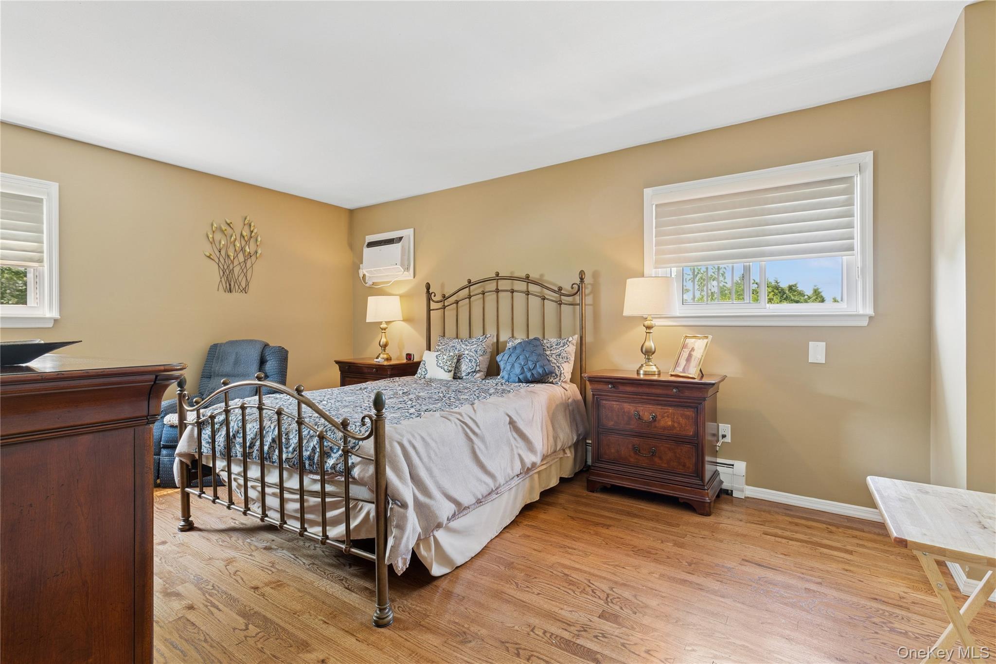 7 Mark Lane, Farmingville, NY 11738