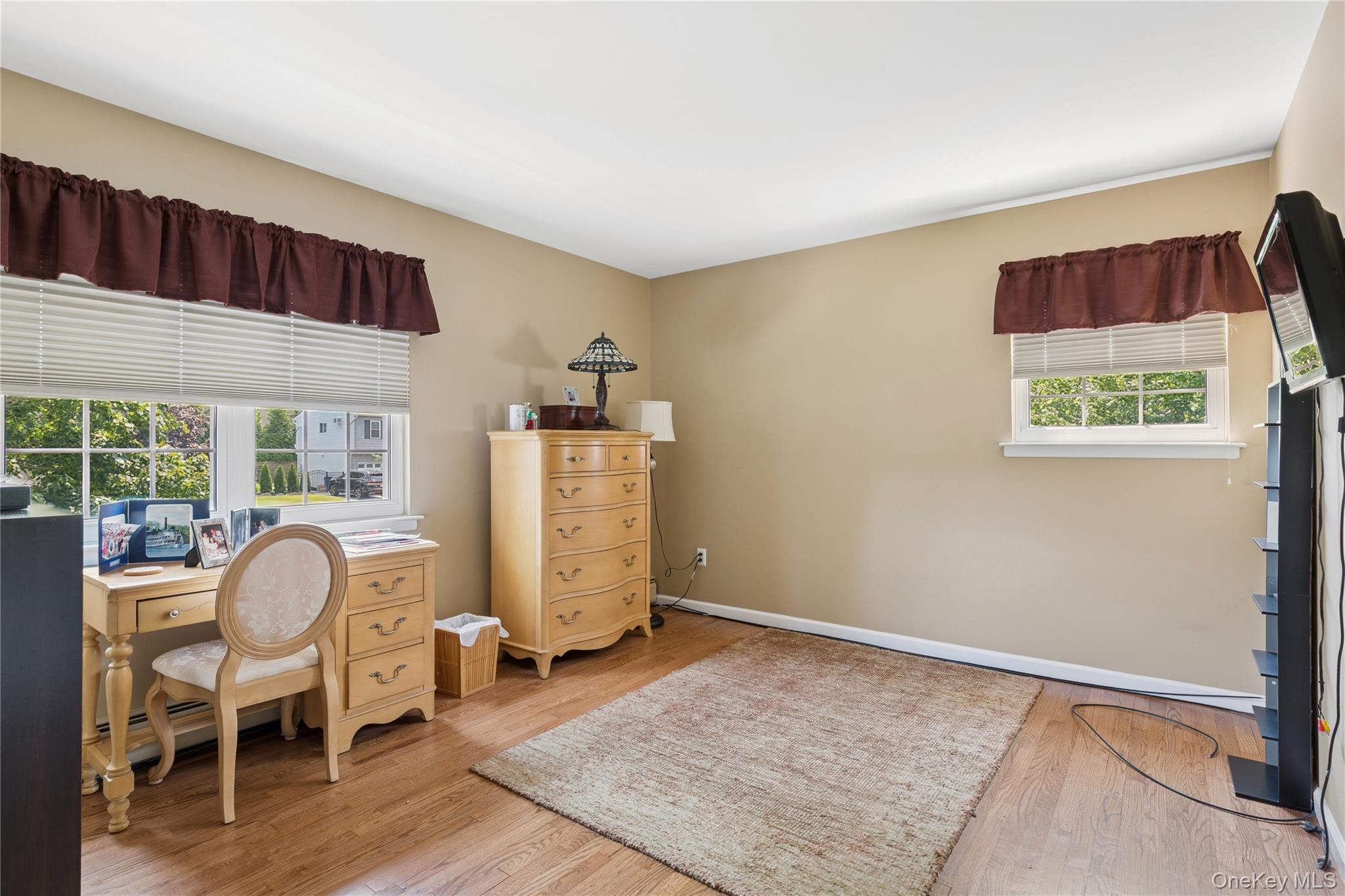 7 Mark Lane, Farmingville, NY 11738