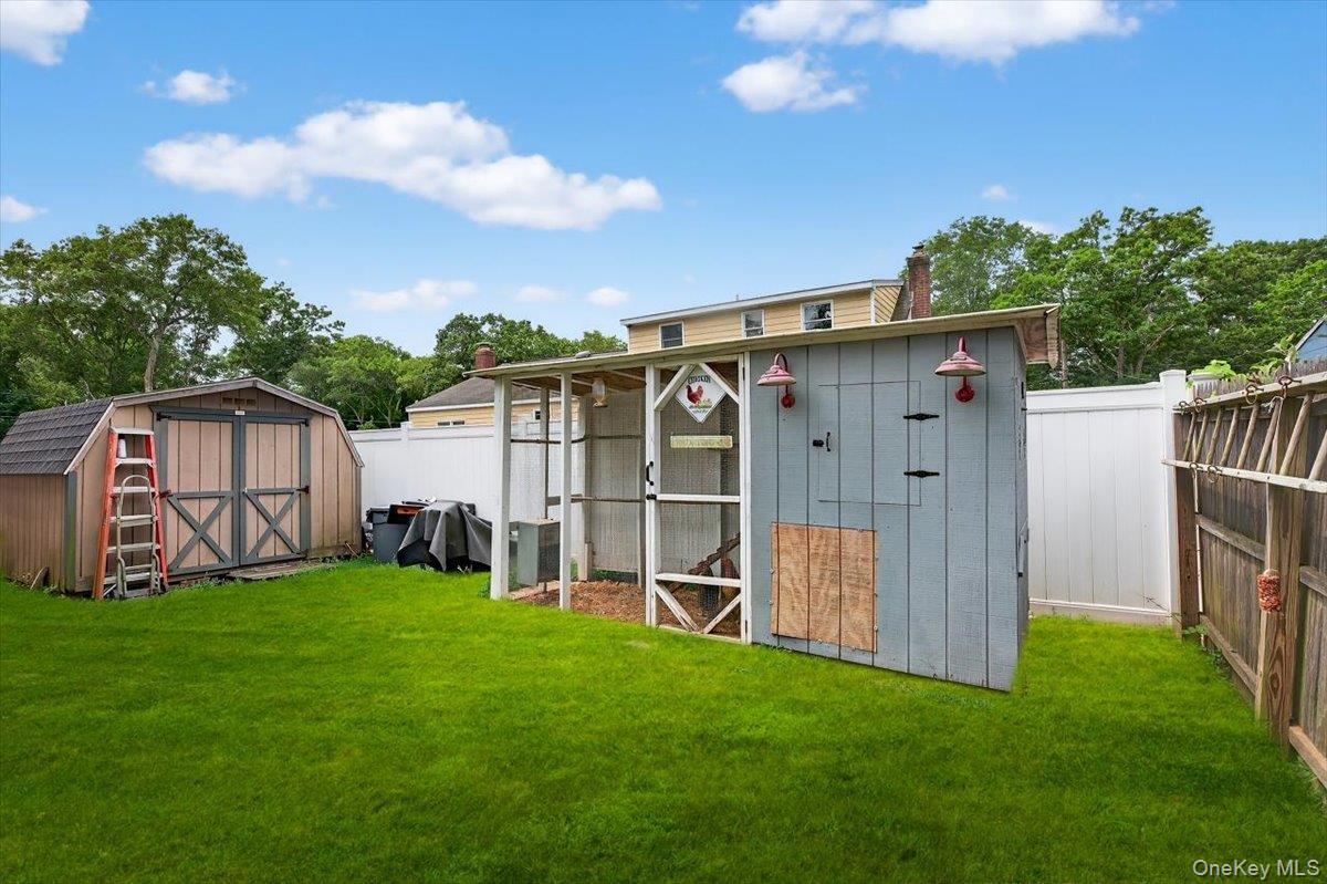 73 Montauk Trail, Ridge, NY 11961