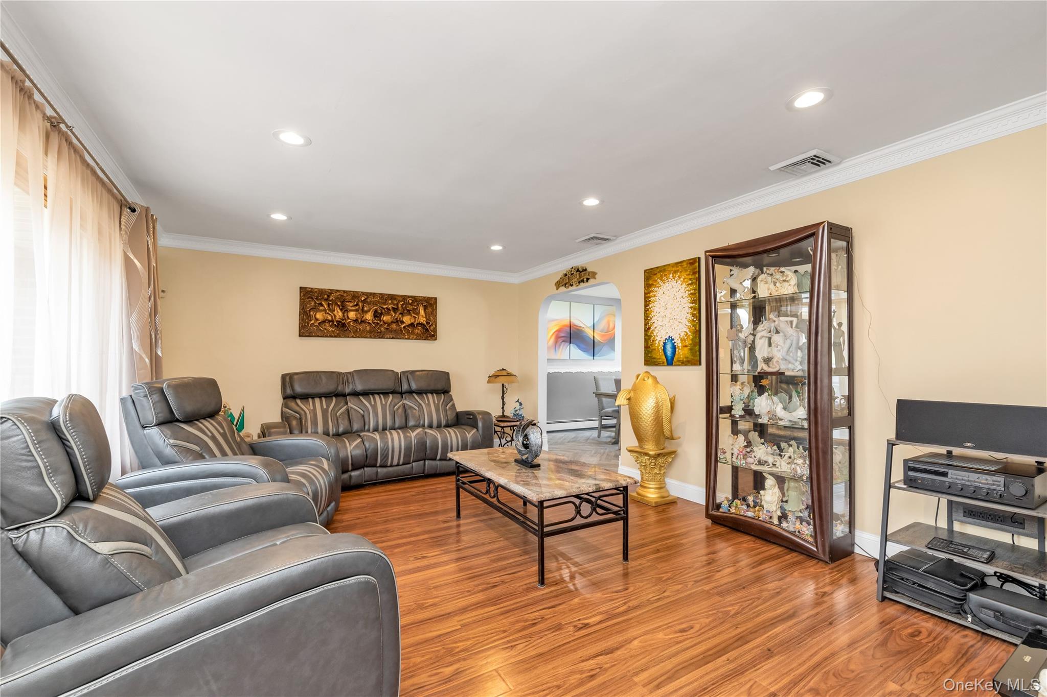 1983 Dutch Broadway, Elmont, NY 11003