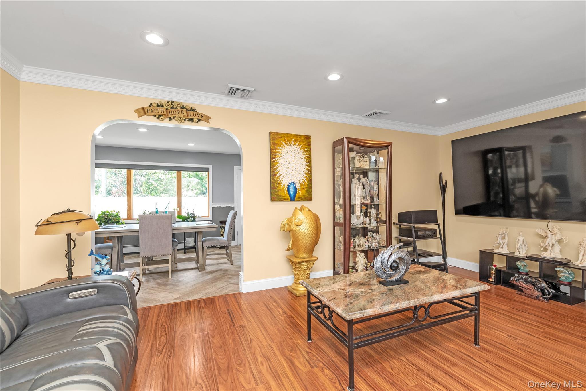 1983 Dutch Broadway, Elmont, NY 11003