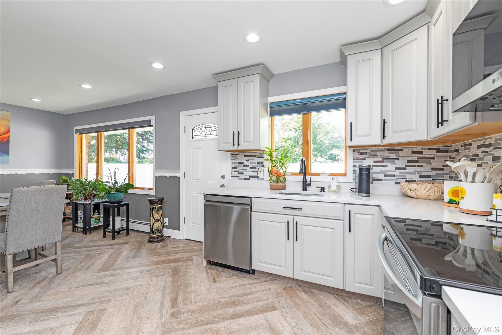 1983 Dutch Broadway, Elmont, NY 11003