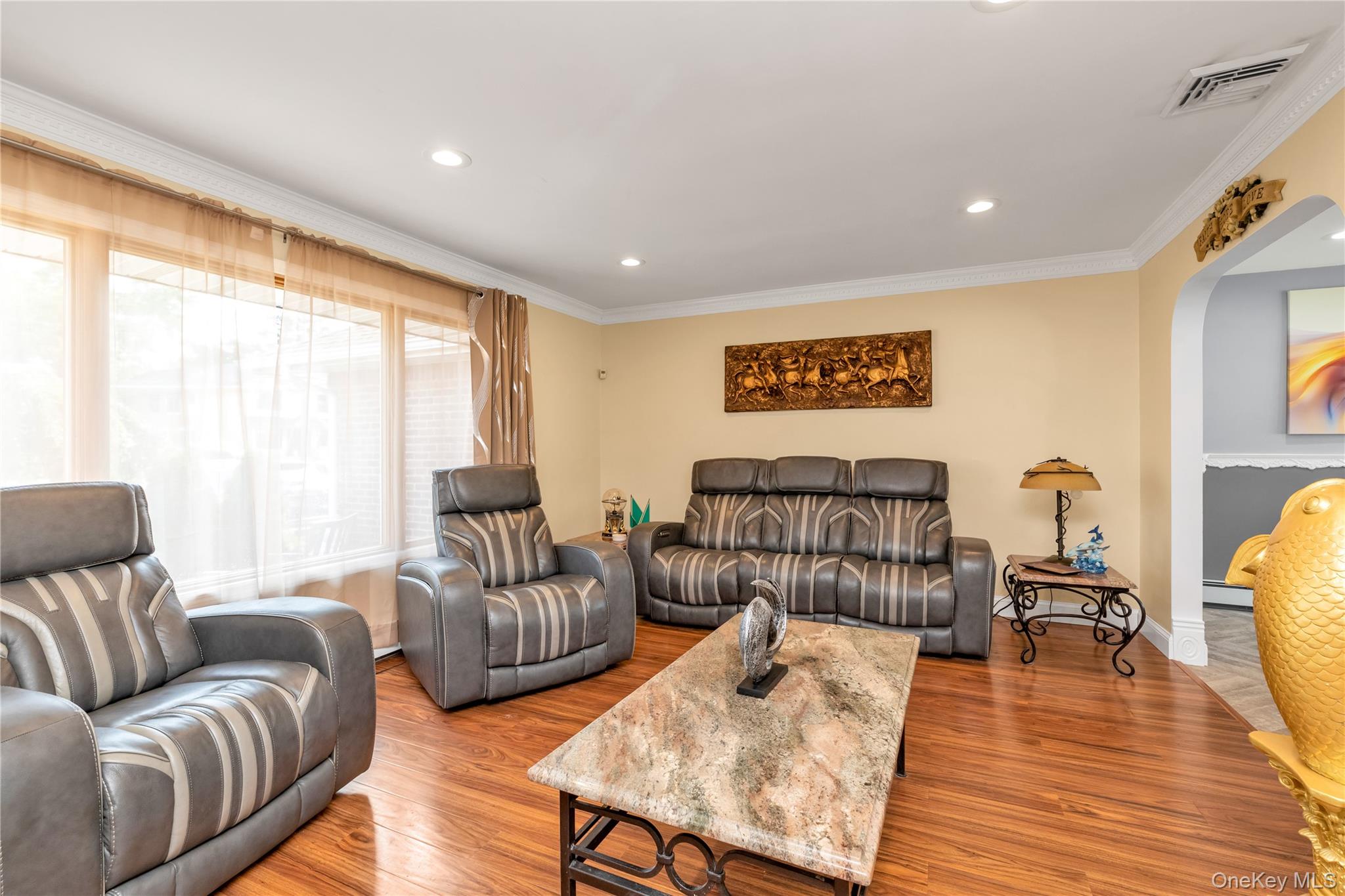 1983 Dutch Broadway, Elmont, NY 11003