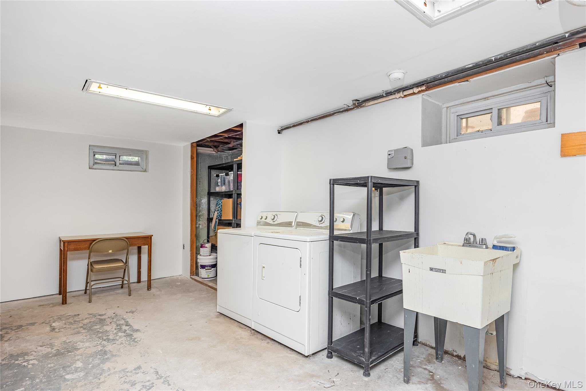 15 Stewart Avenue, Stewart Manor, NY 11530