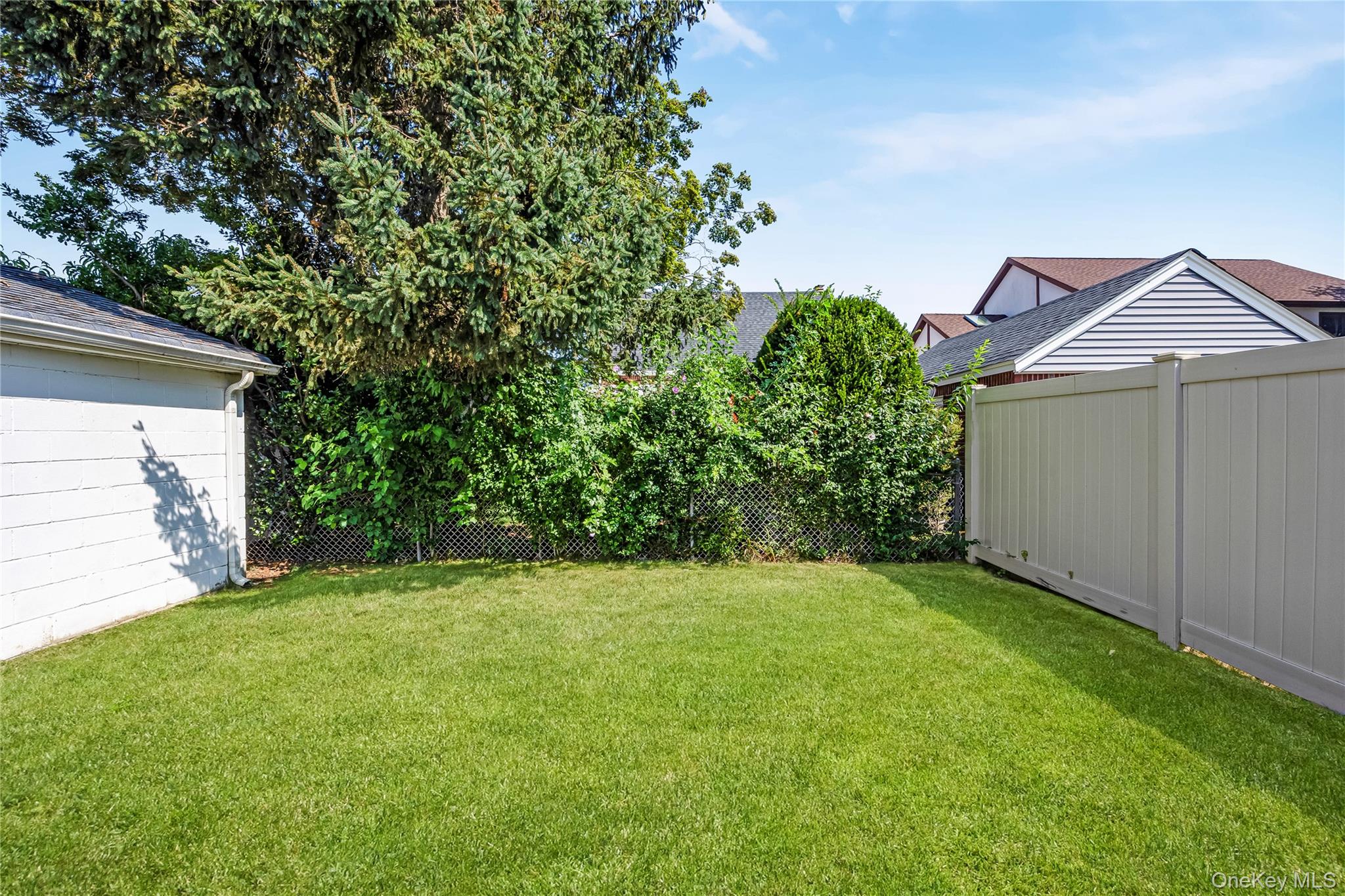 15 Stewart Avenue, Stewart Manor, NY 11530