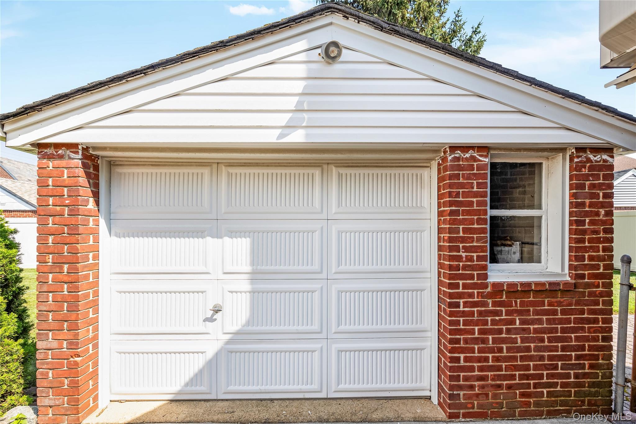 15 Stewart Avenue, Stewart Manor, NY 11530