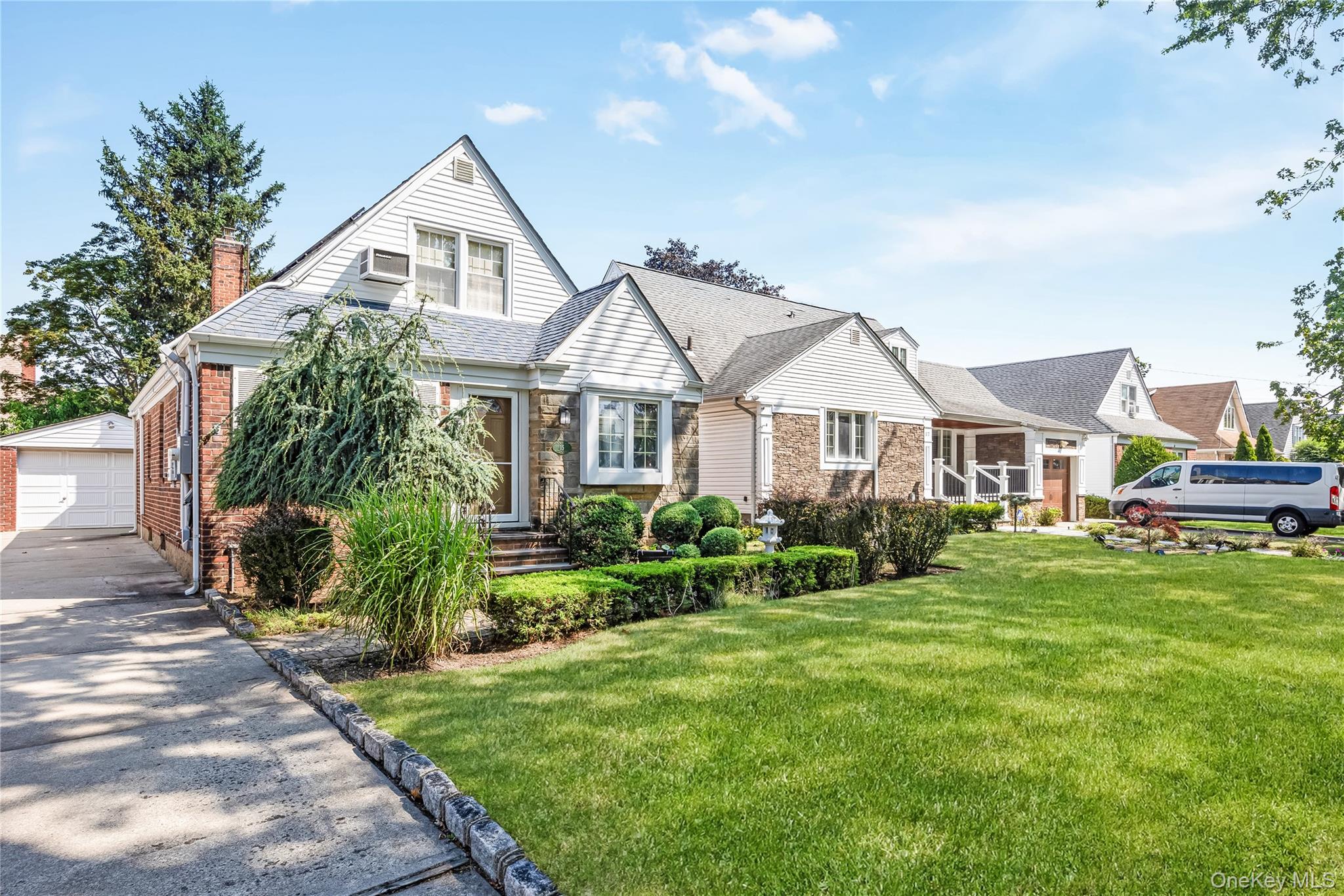 15 Stewart Avenue, Stewart Manor, NY 11530