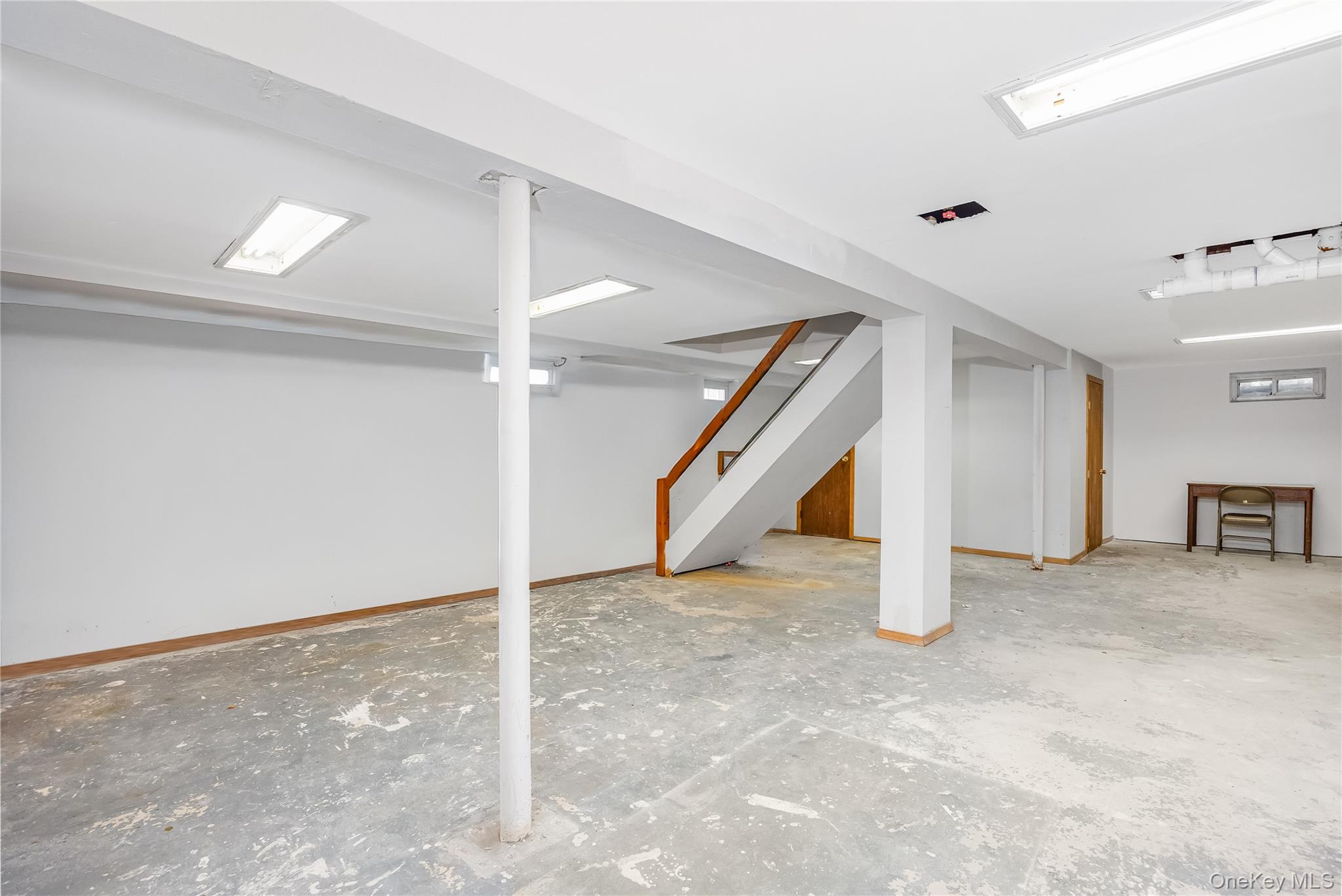 15 Stewart Avenue, Stewart Manor, NY 11530