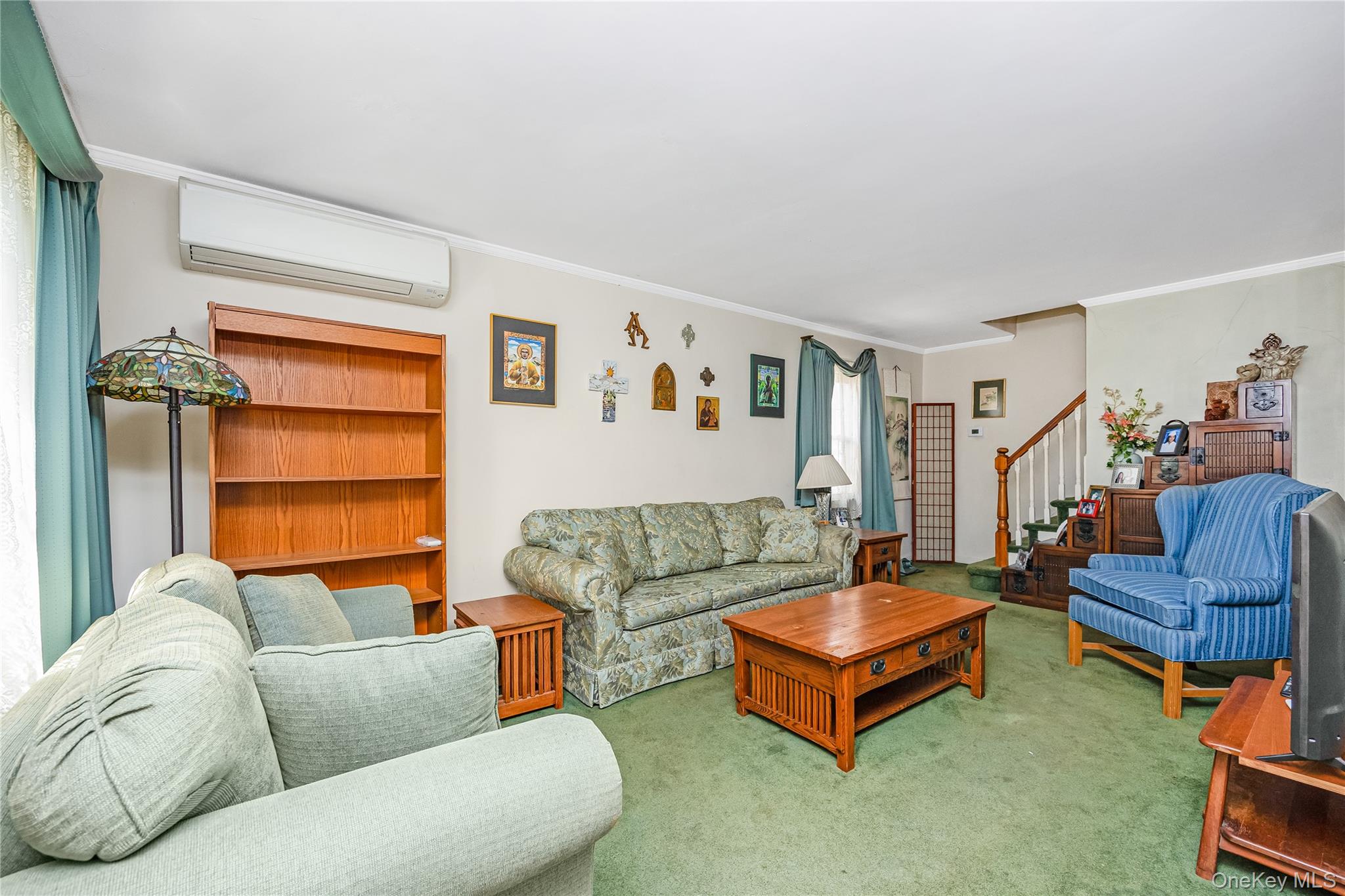 15 Stewart Avenue, Stewart Manor, NY 11530