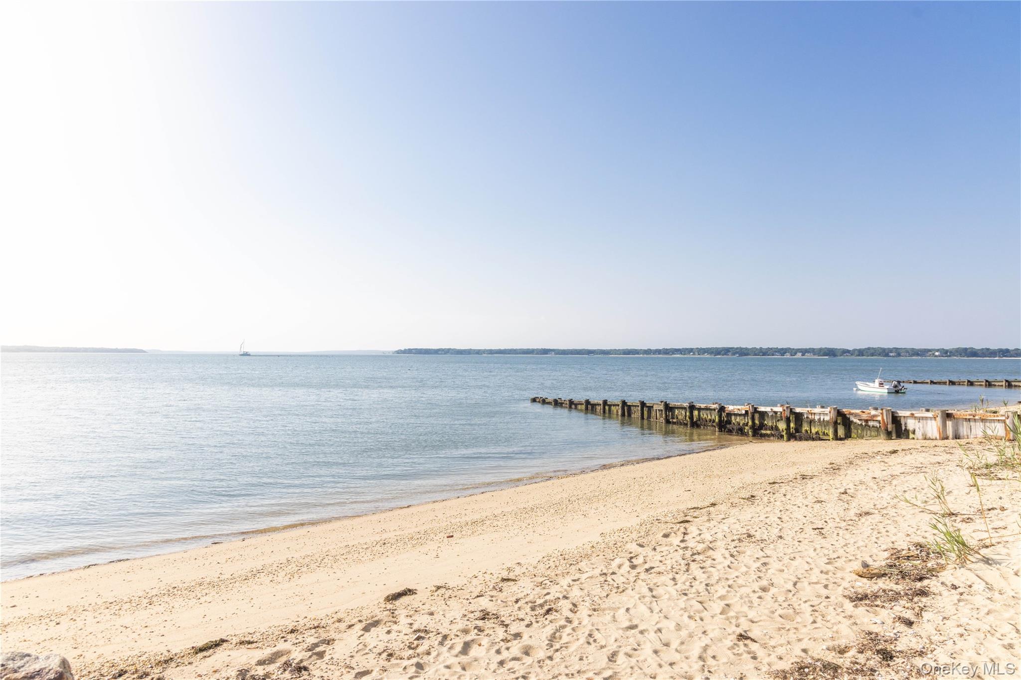 59600 Main Road, Southold, NY 11971