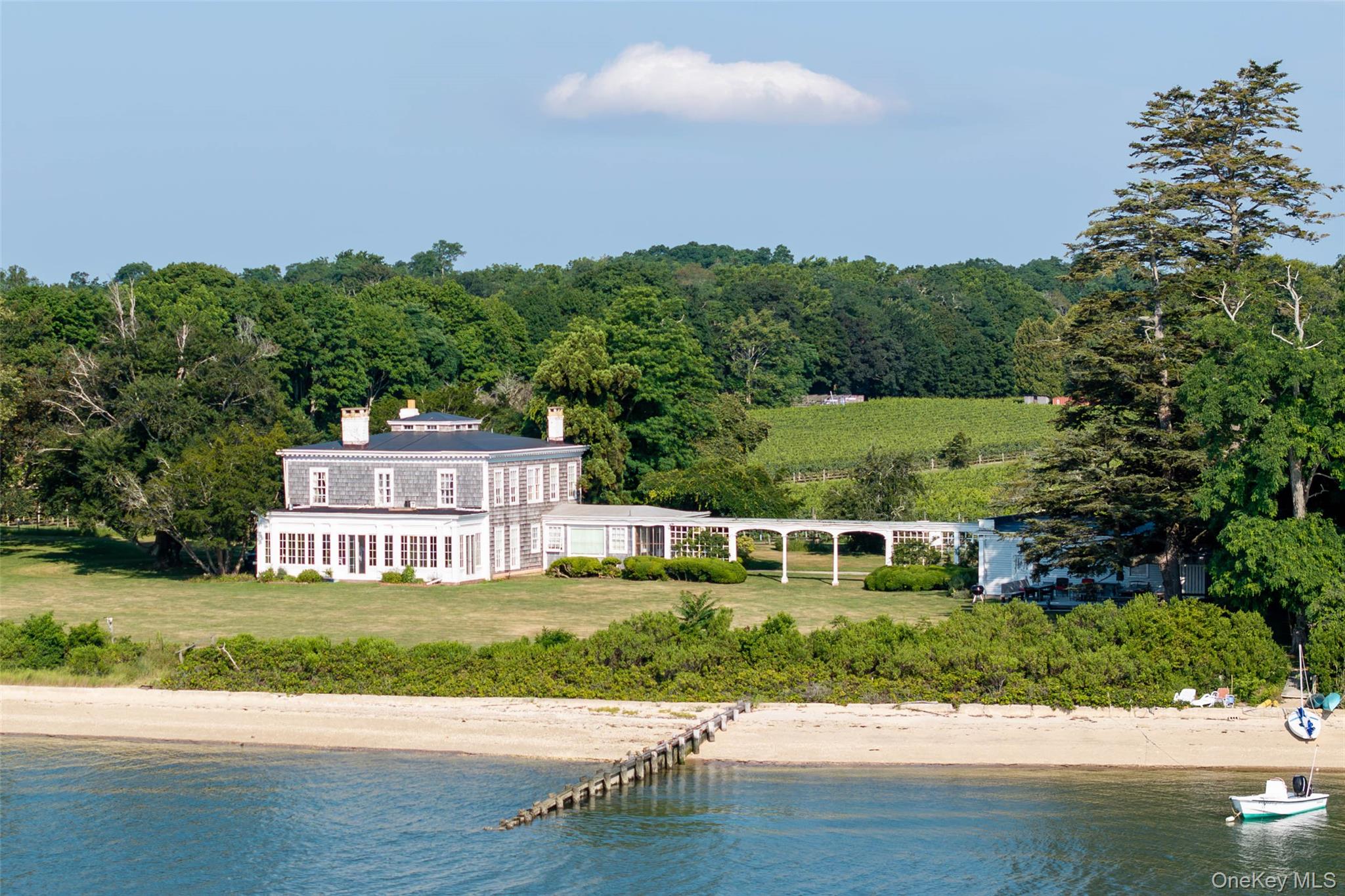 59600 Main Road, Southold, NY 11971