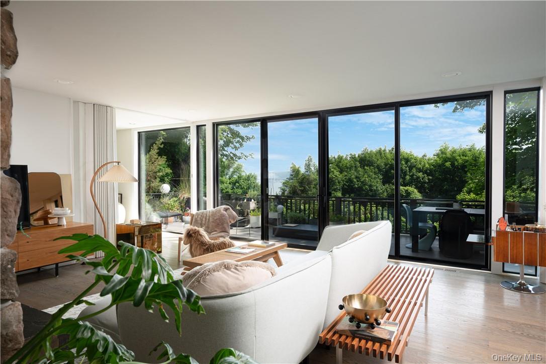 185 Tweed Boulevard, Nyack, NY 10960