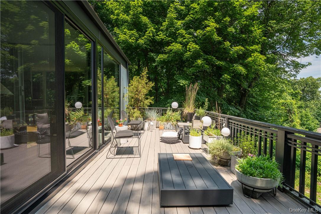 185 Tweed Boulevard, Nyack, NY 10960