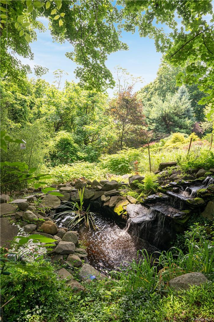 185 Tweed Boulevard, Nyack, NY 10960