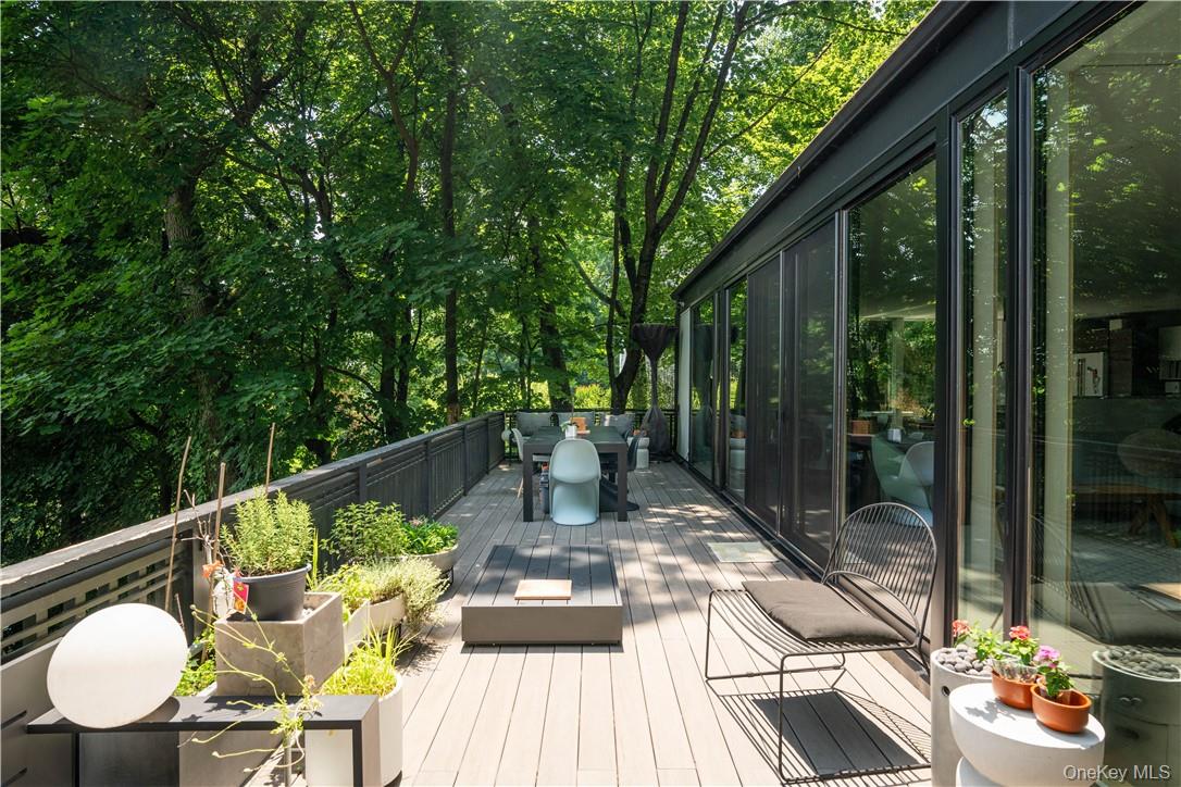 185 Tweed Boulevard, Nyack, NY 10960