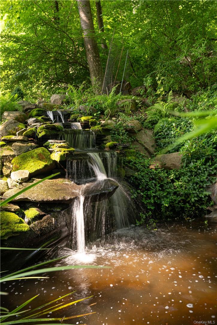 185 Tweed Boulevard, Nyack, NY 10960