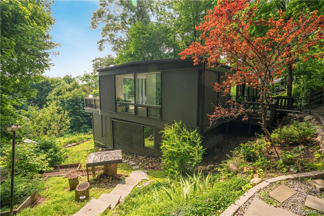 185 Tweed Boulevard, Nyack, NY 10960