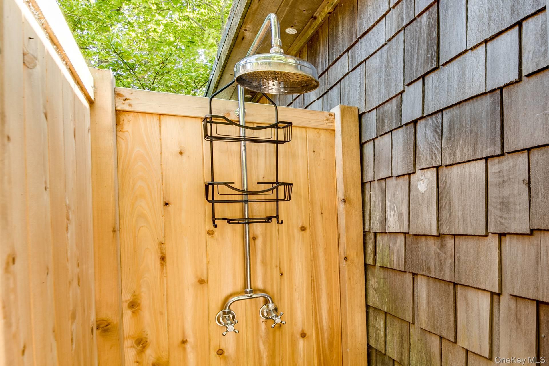 135 Gerard Drive, East Hampton, NY 11937