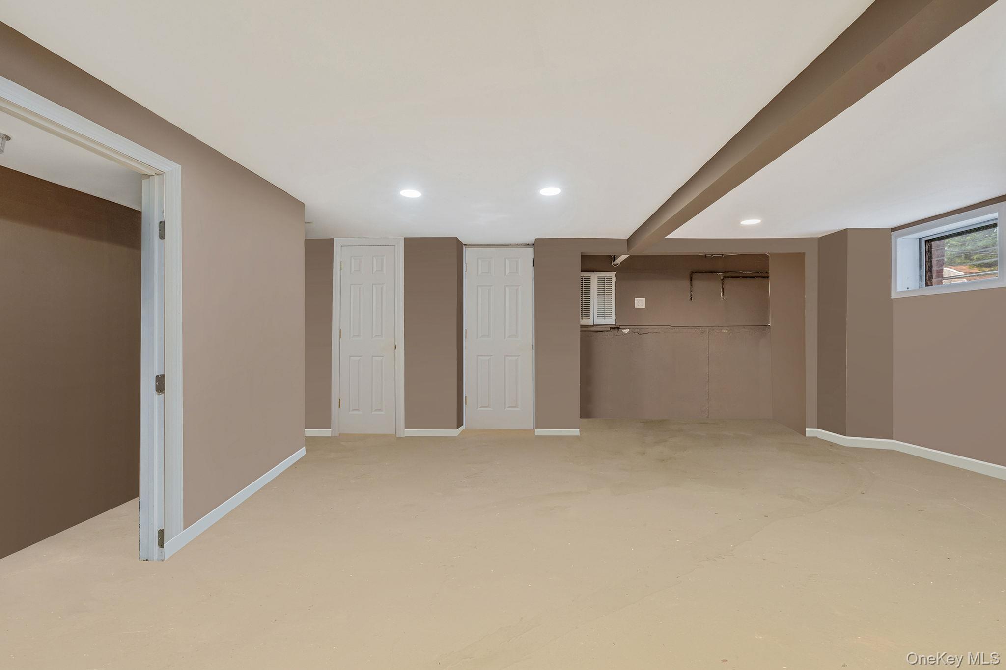 86 Silber Avenue, Bethpage, NY 11714