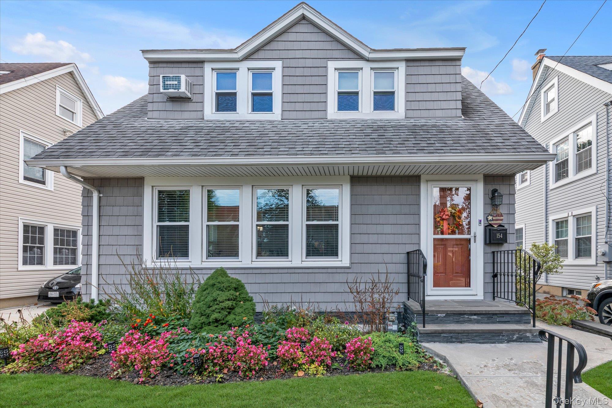 154 Park Avenue, Williston Park, NY 11596