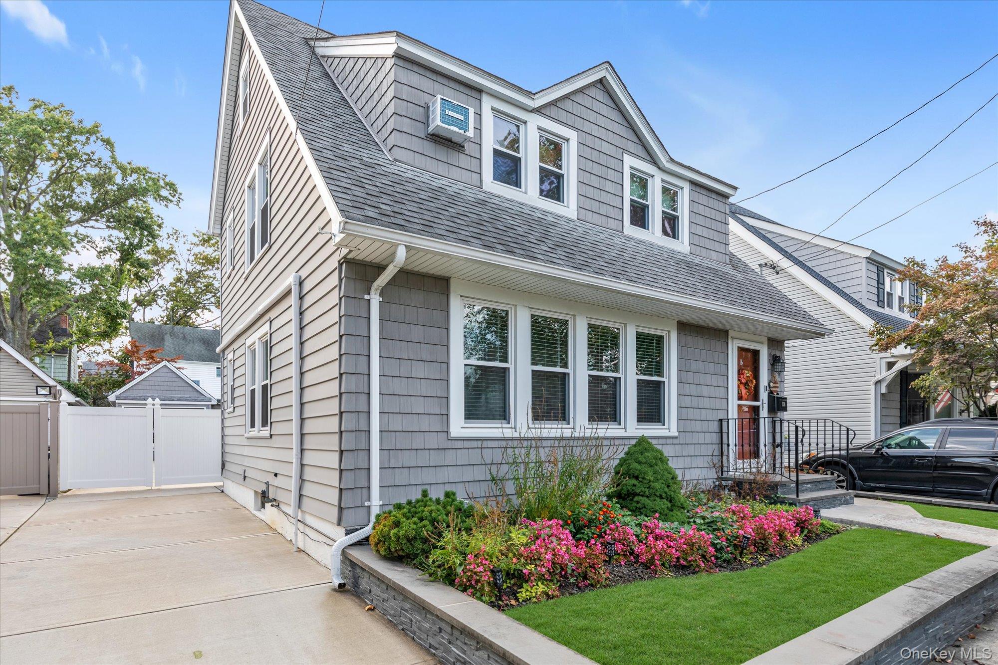 154 Park Avenue, Williston Park, NY 11596