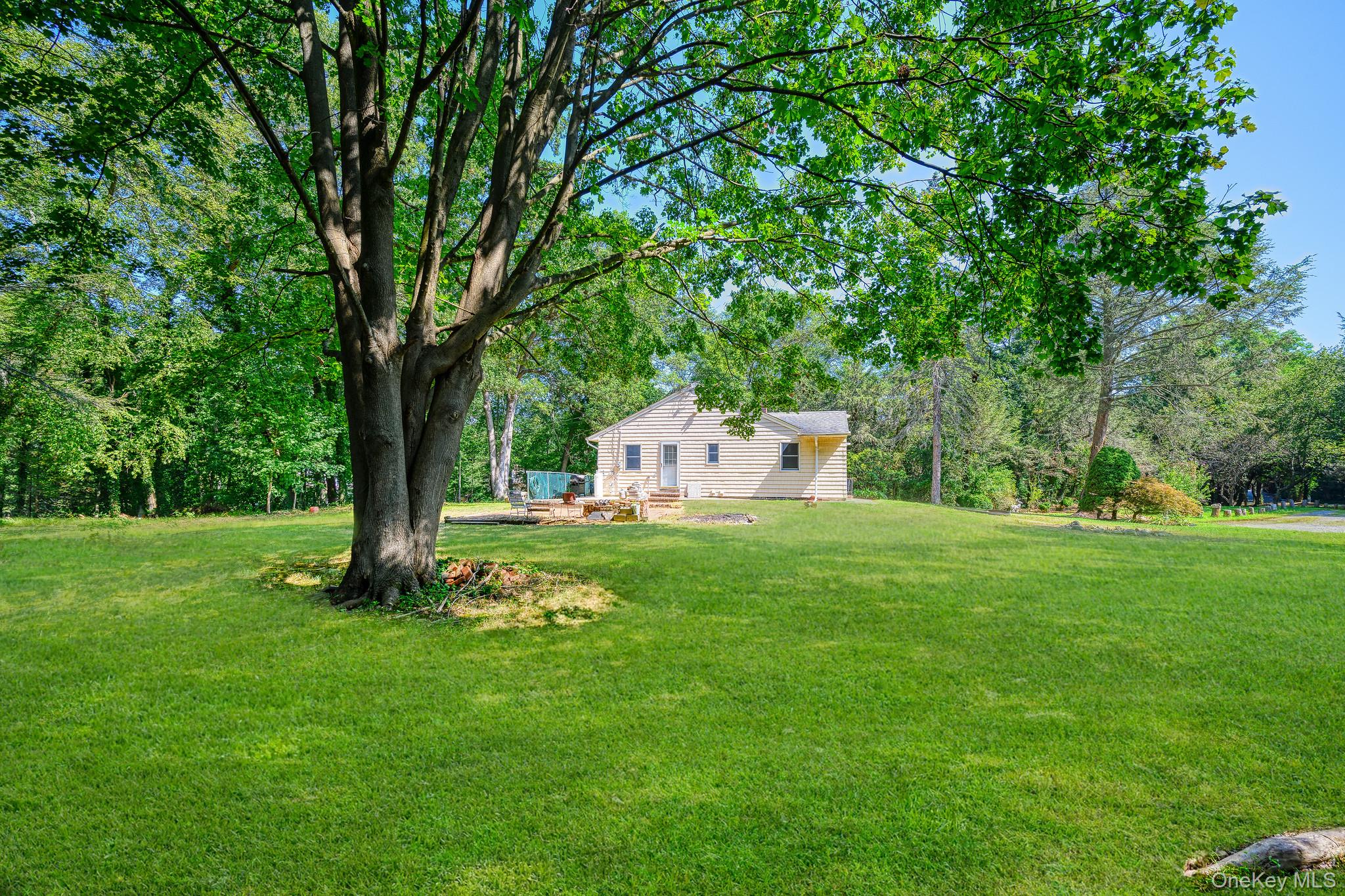 1 Ashland Drive, Huntington, NY 11743