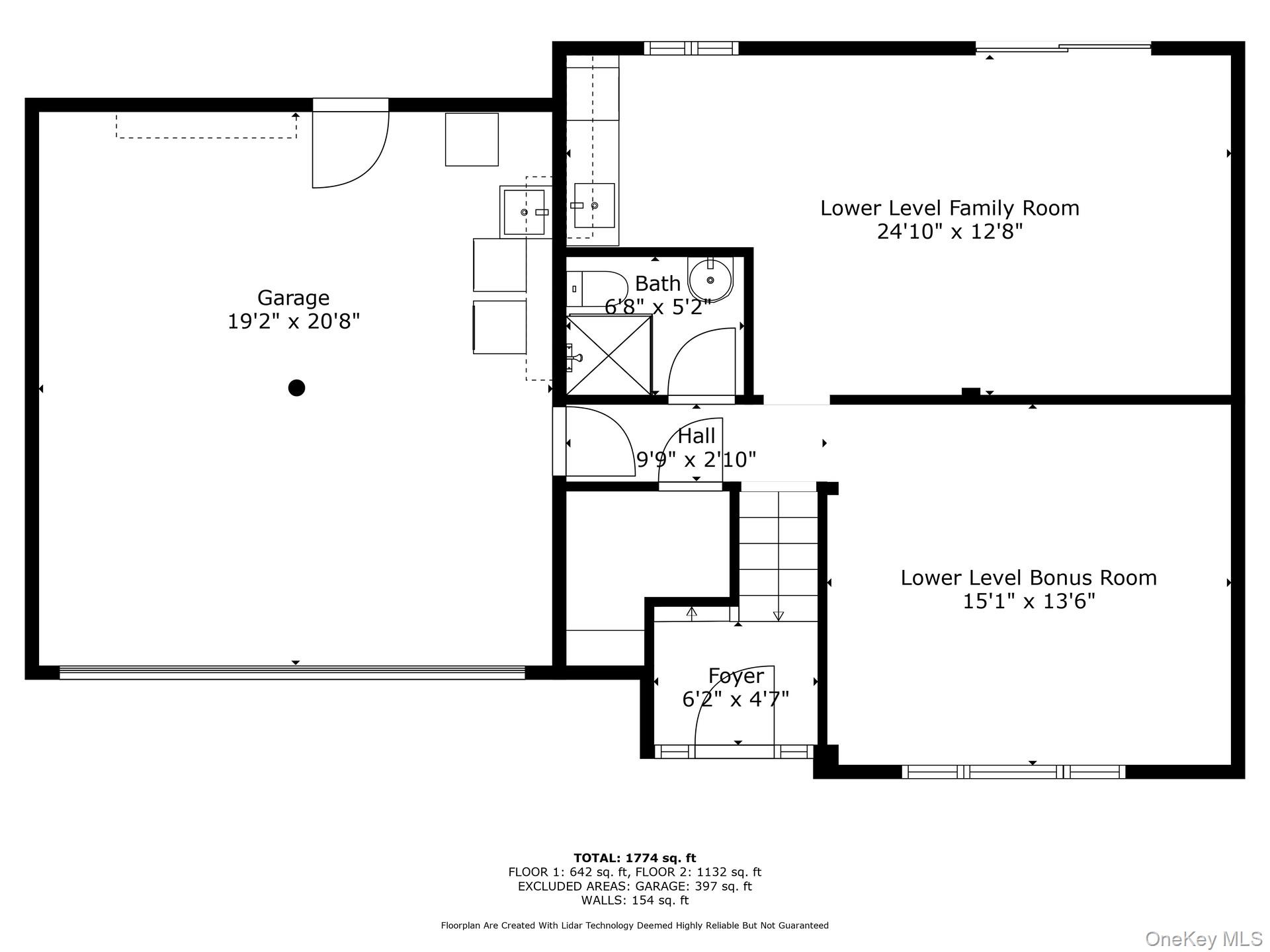 230 Sequams Lane Center, West Islip, NY 11795