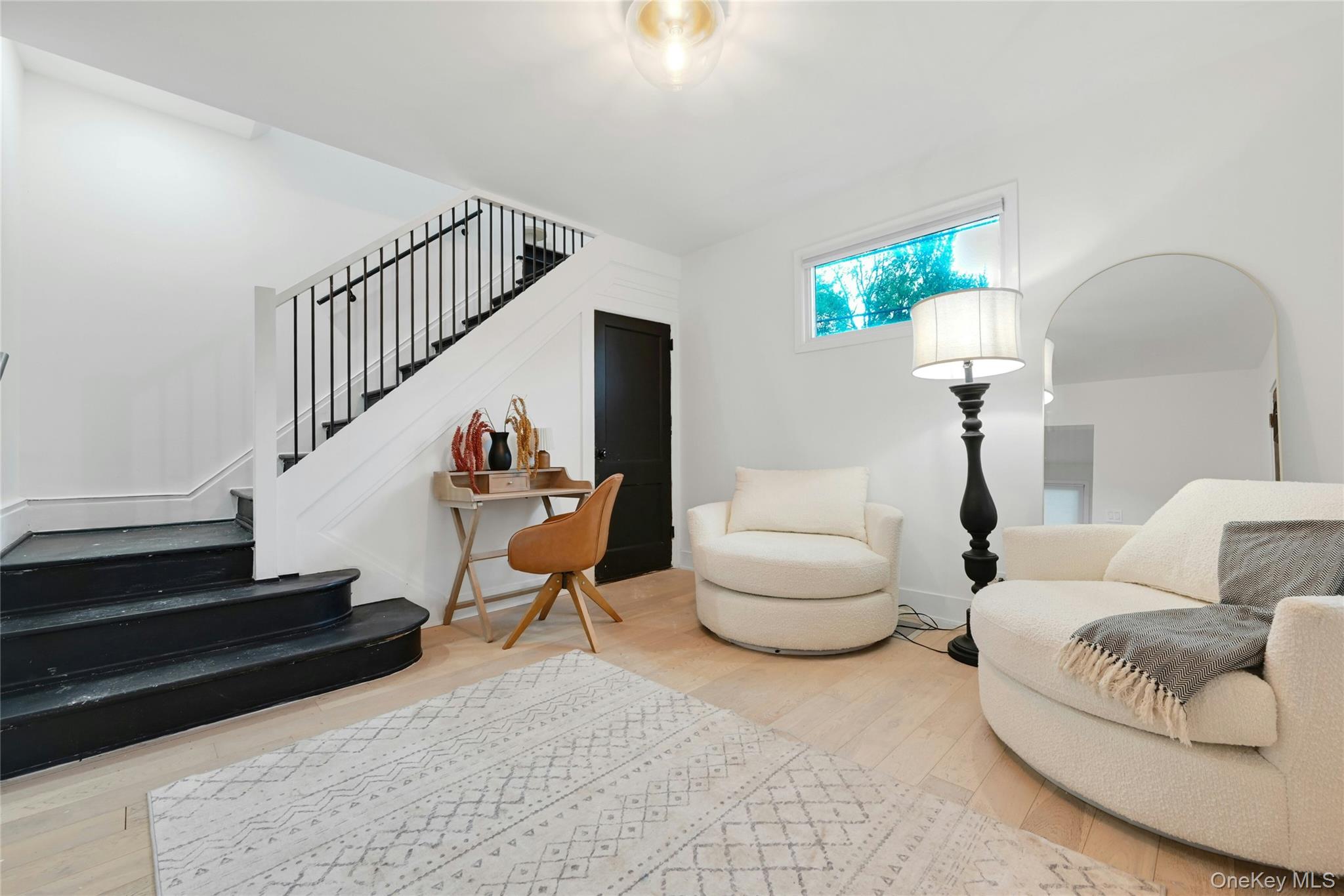 12 E Nauraushaun Avenue, Pearl River, NY 10965