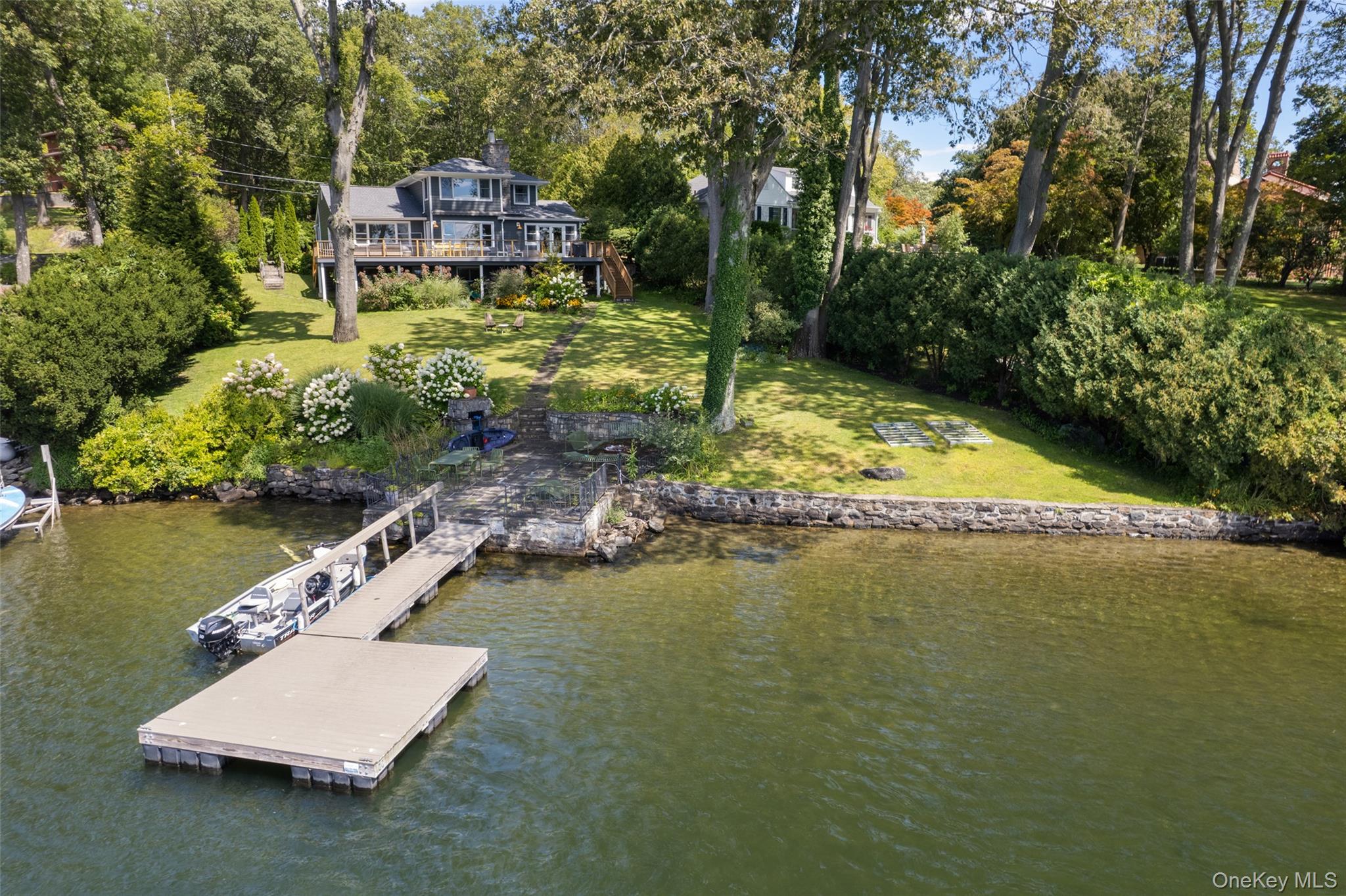 456 N Lake Boulevard, Mahopac, NY 10541