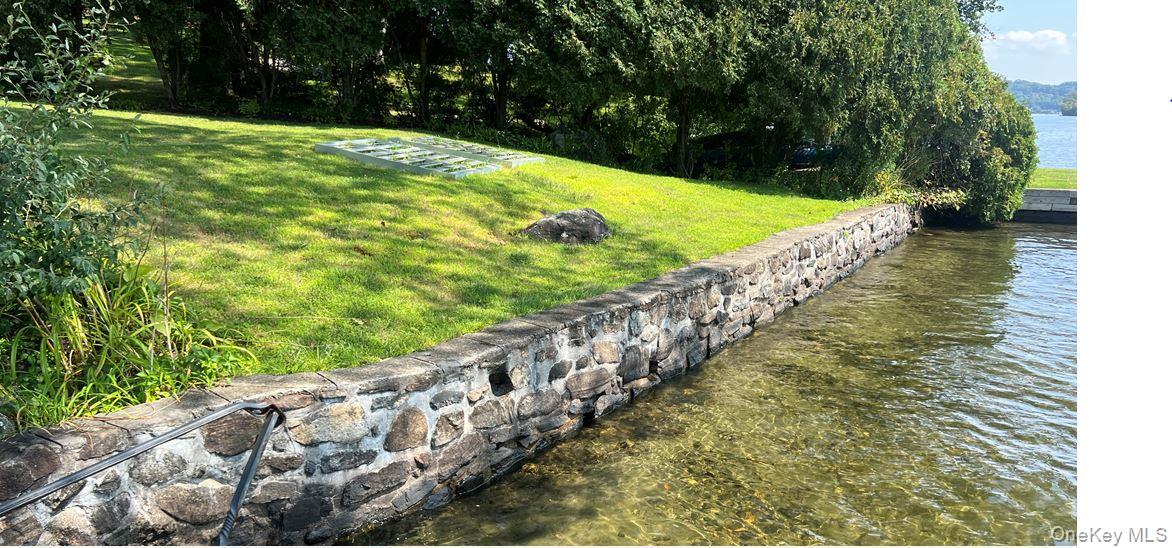 456 N Lake Boulevard, Mahopac, NY 10541