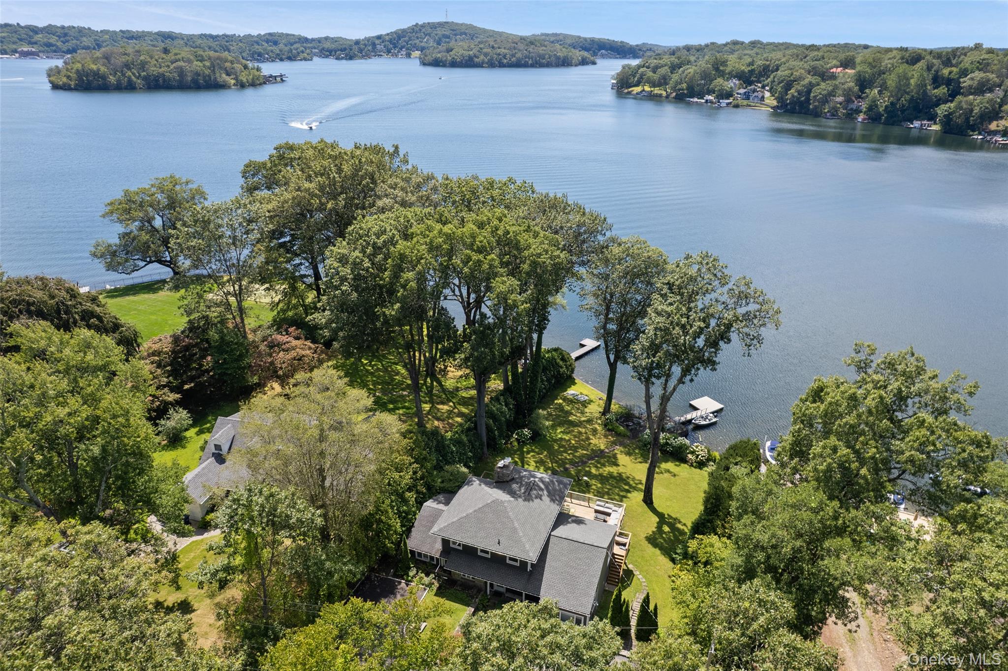 456 N Lake Boulevard, Mahopac, NY 10541