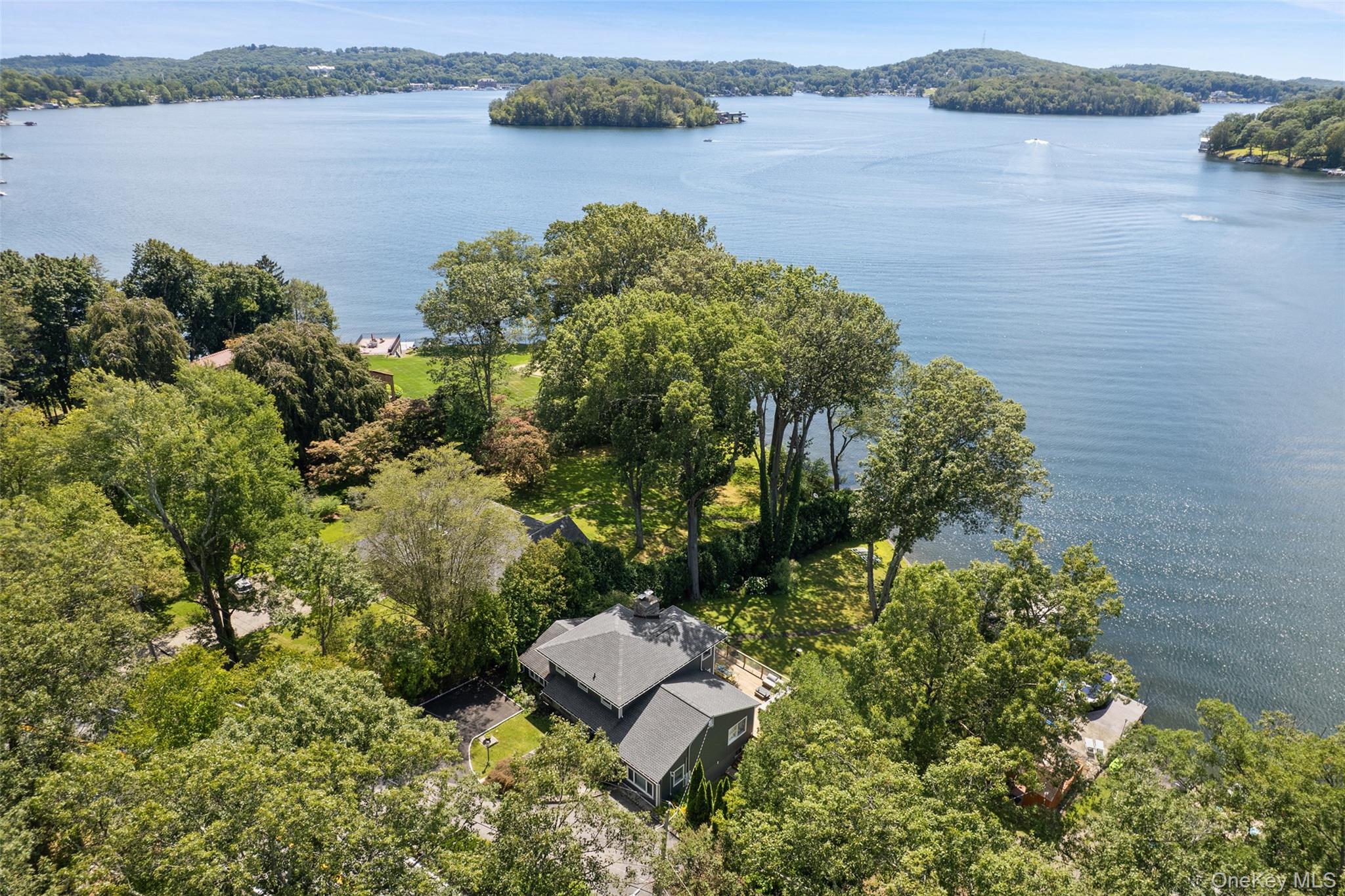 456 N Lake Boulevard, Mahopac, NY 10541