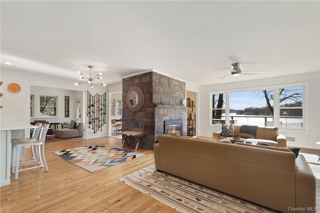 456 N Lake Boulevard, Mahopac, NY 10541