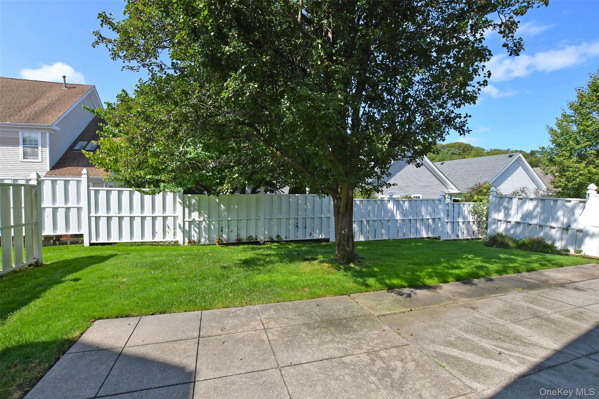 11 Ethan Circle, Middle Island, NY 11953